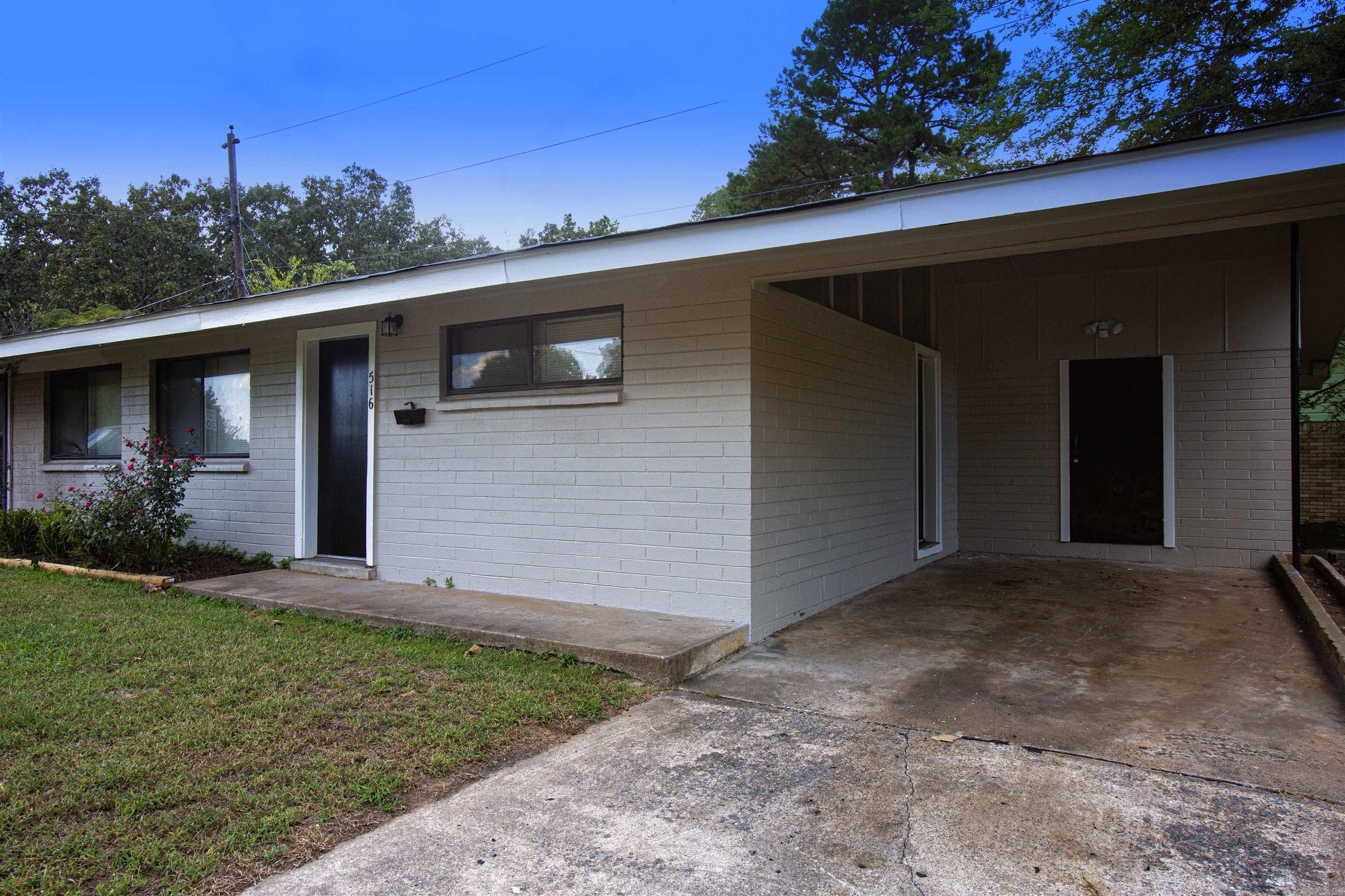 2bd/1ba duplex in North Little Rock. This duplex is cute and in convenient location! Great investment property, Burns Park (within walking distance), stores, and restaurants. Agents see remarks for lease terms. Come check it out before its gone!  24hr notice required showings 8:30am to 4:30pm. Offers need to have the following verbiage (buyer is aware there is a lease in place and agrees to all terms)
