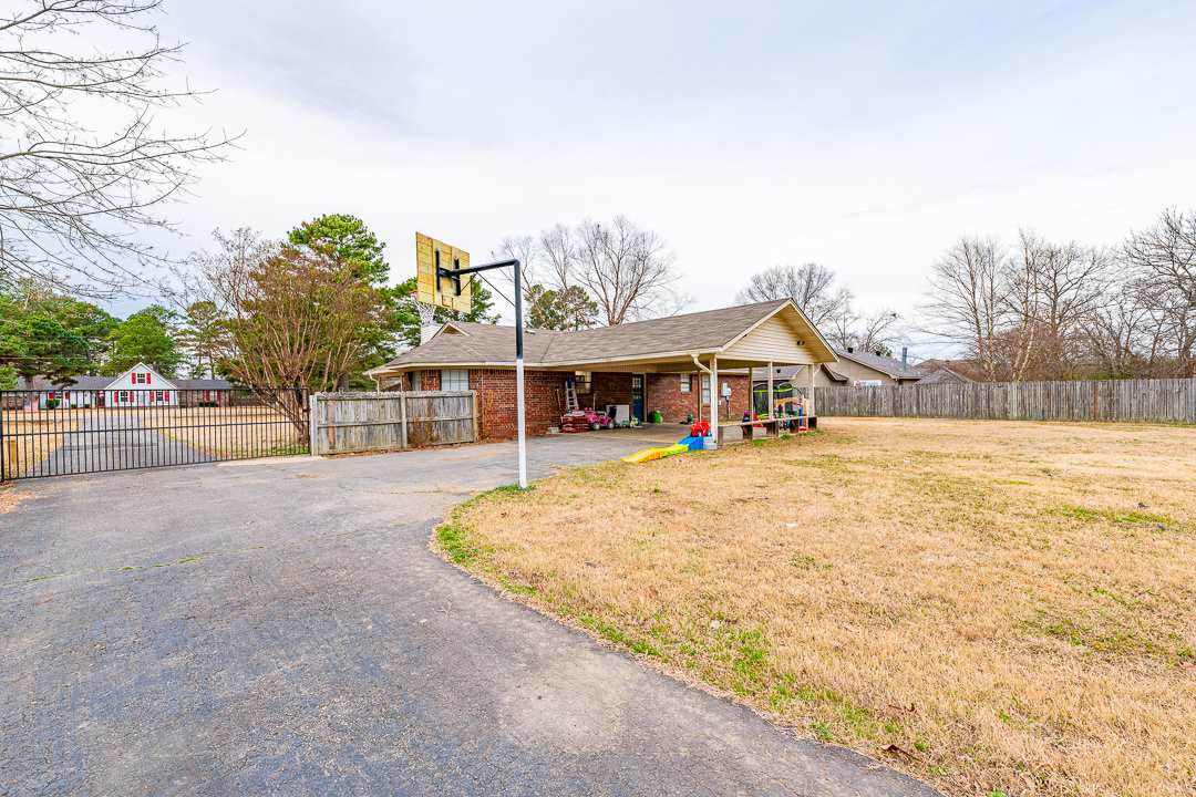 GREENWOOD ACRES - Residential