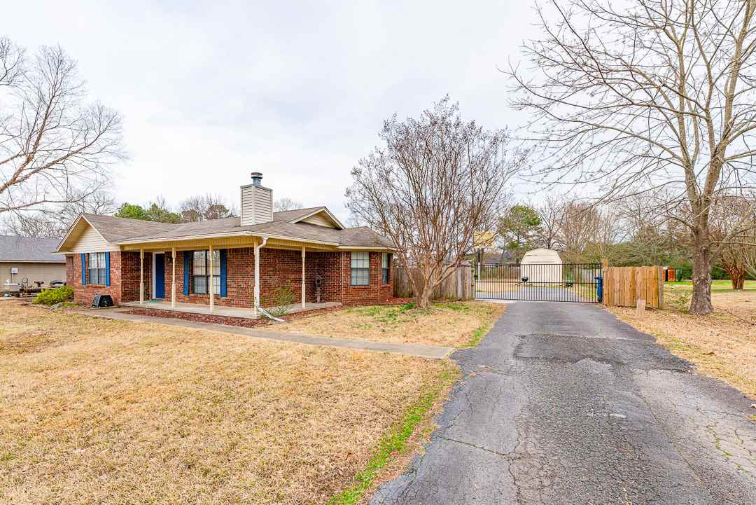 GREENWOOD ACRES - Residential