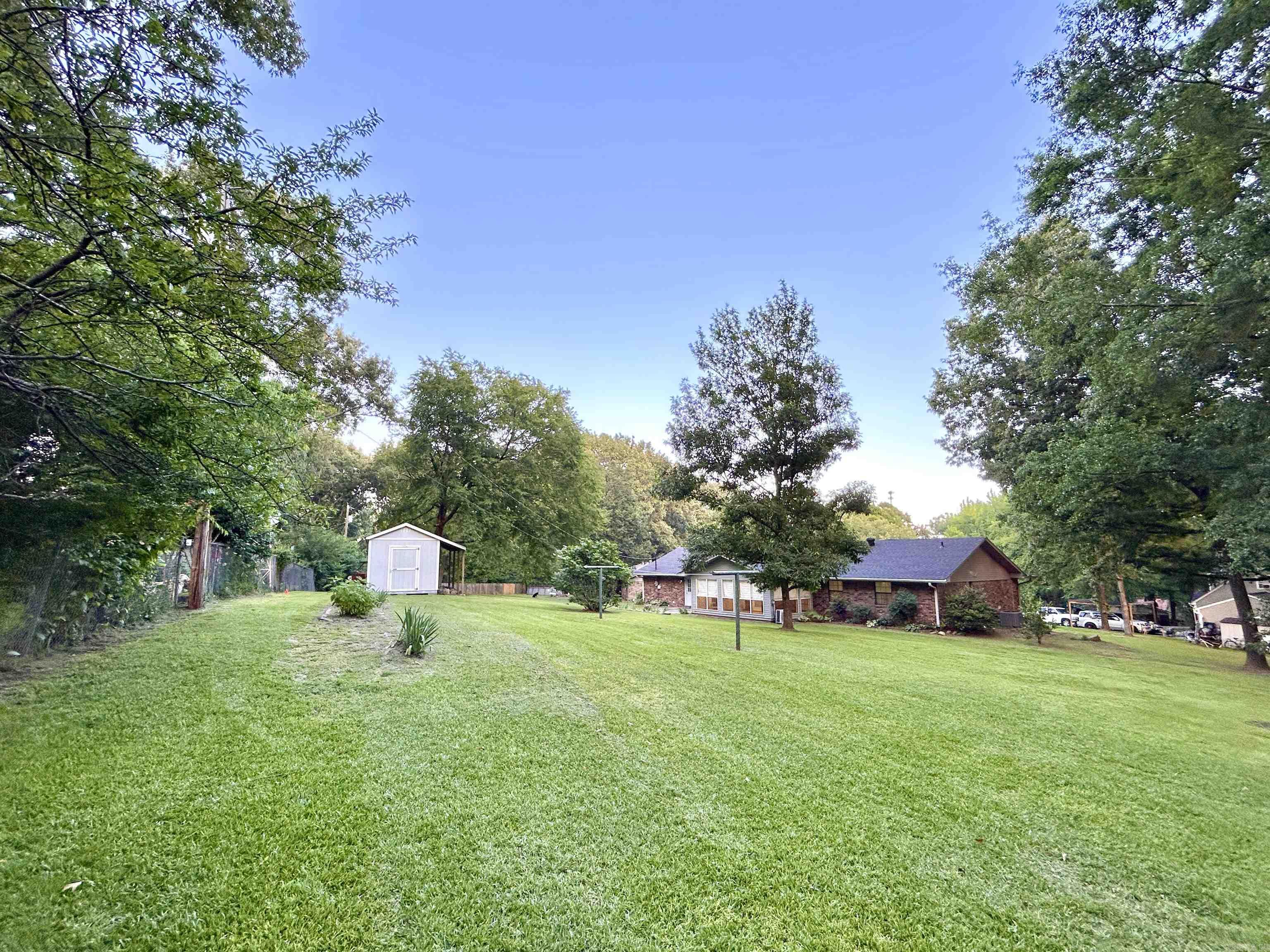 ROLLING BROOK - Residential