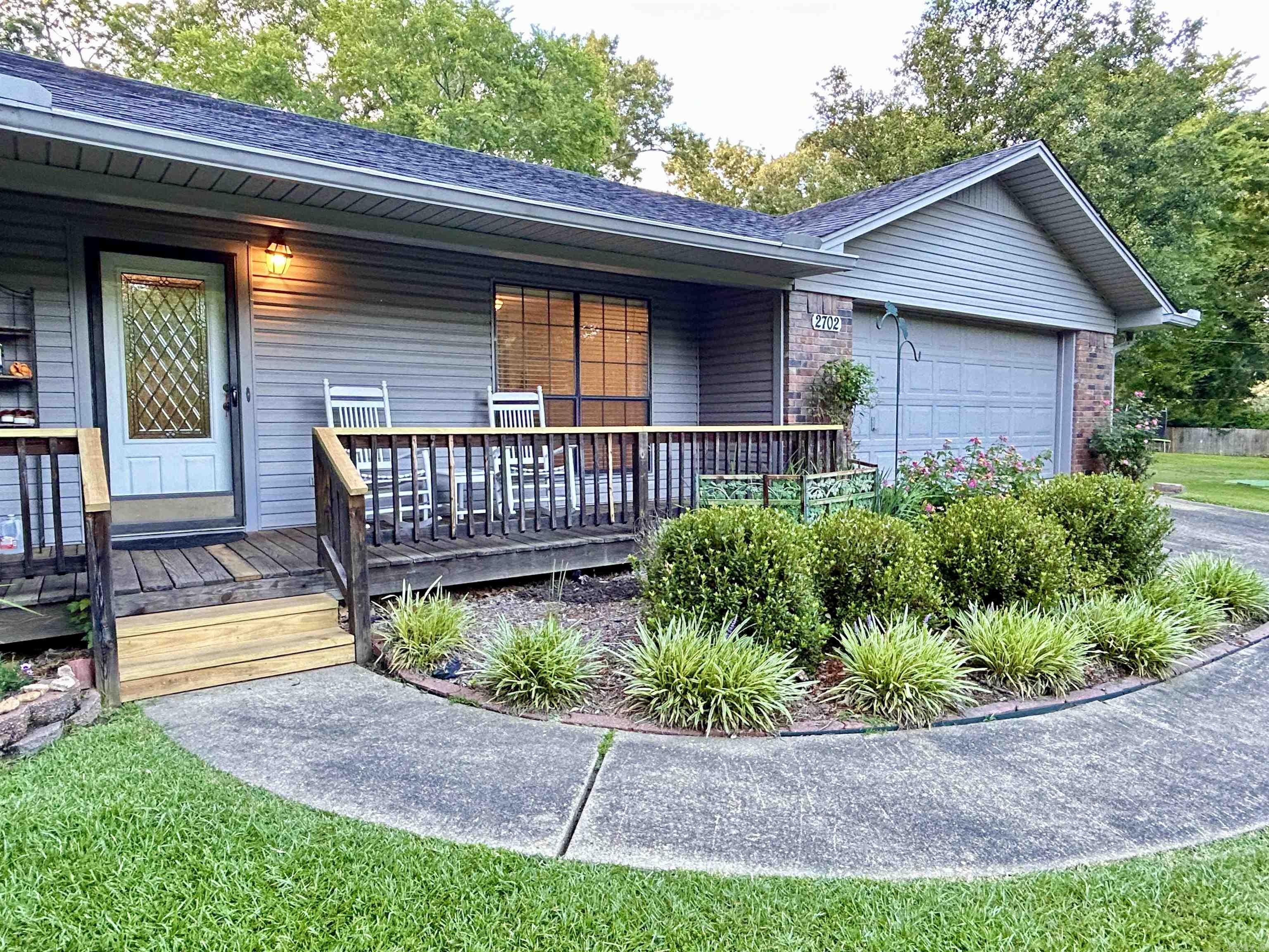 ROLLING BROOK - Residential