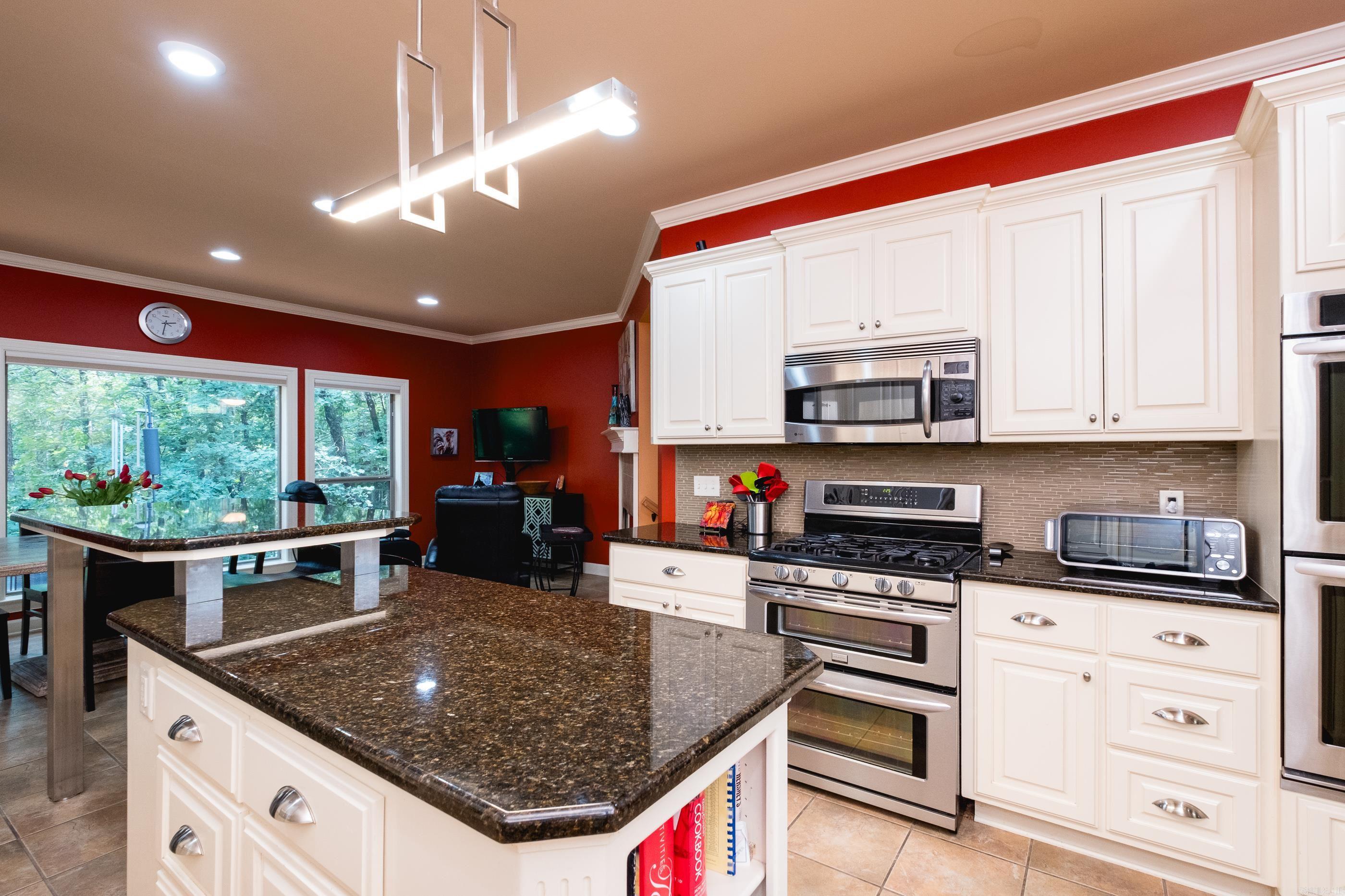 CHENAL VALLEY DUQUESNE COMMUNITY - Residential