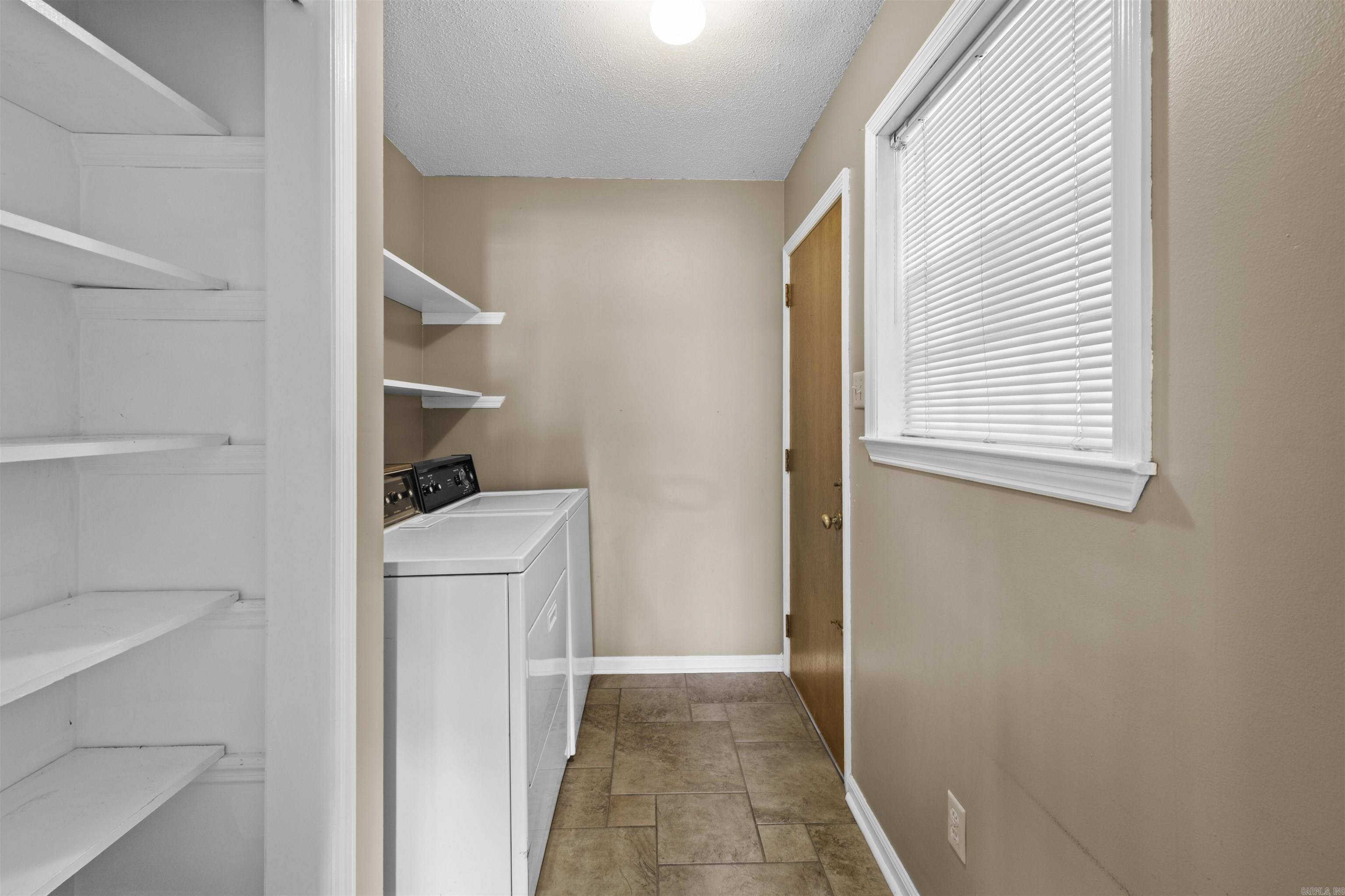 WALNUT VALLEY - Residential