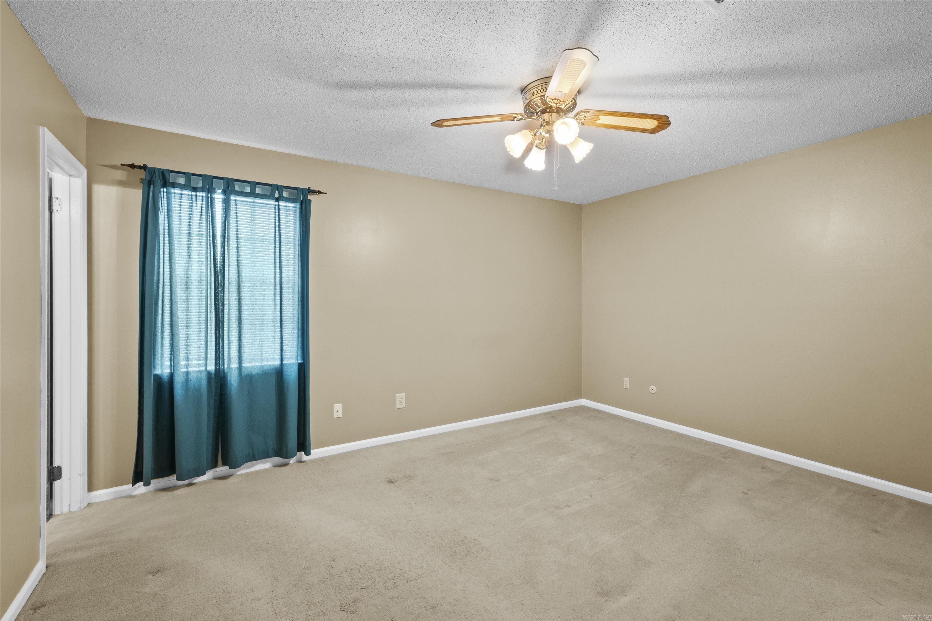 WALNUT VALLEY - Residential