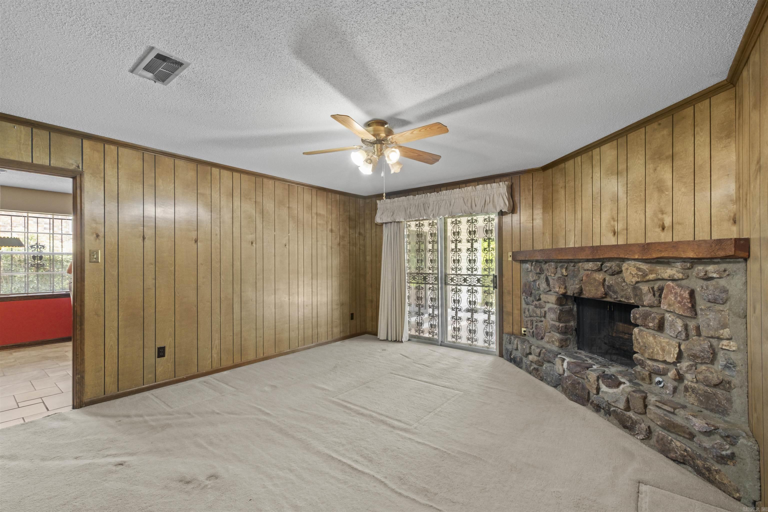 WALNUT VALLEY - Residential