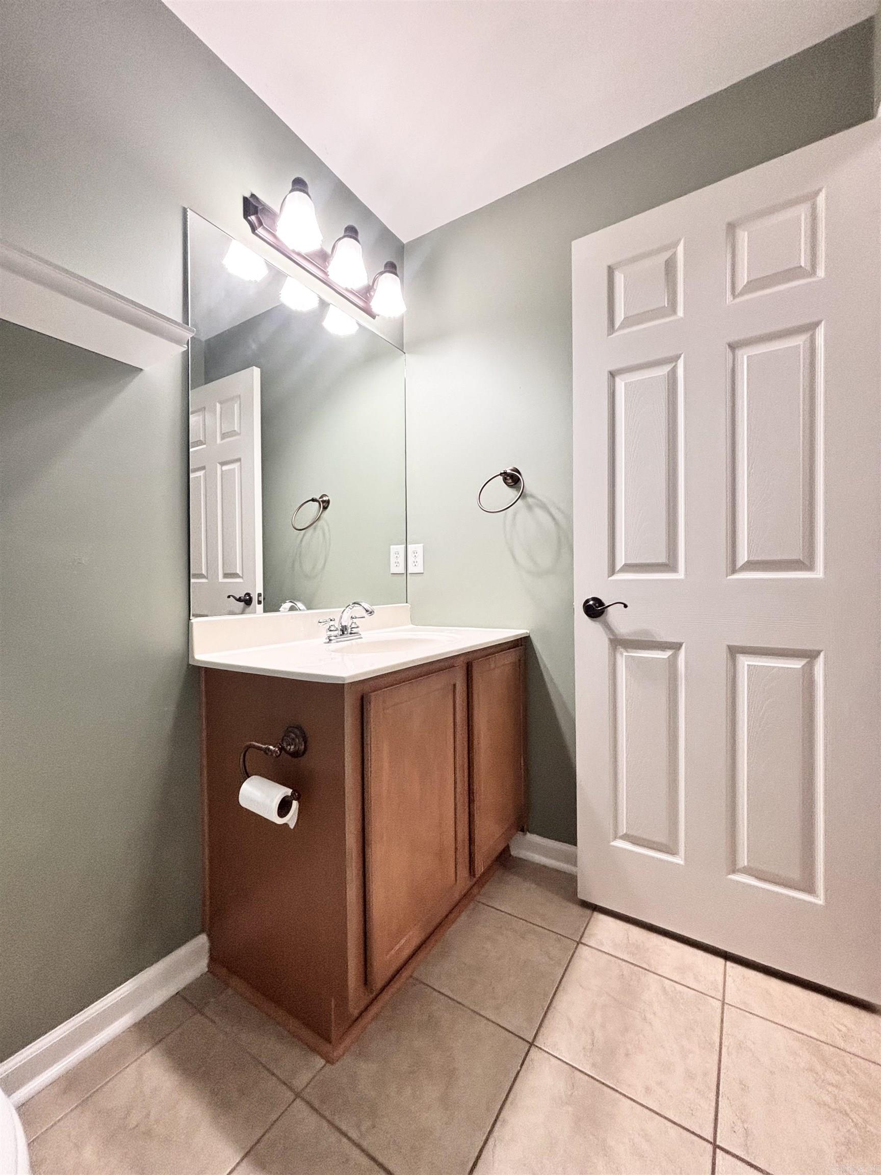 THE OAKS - Residential