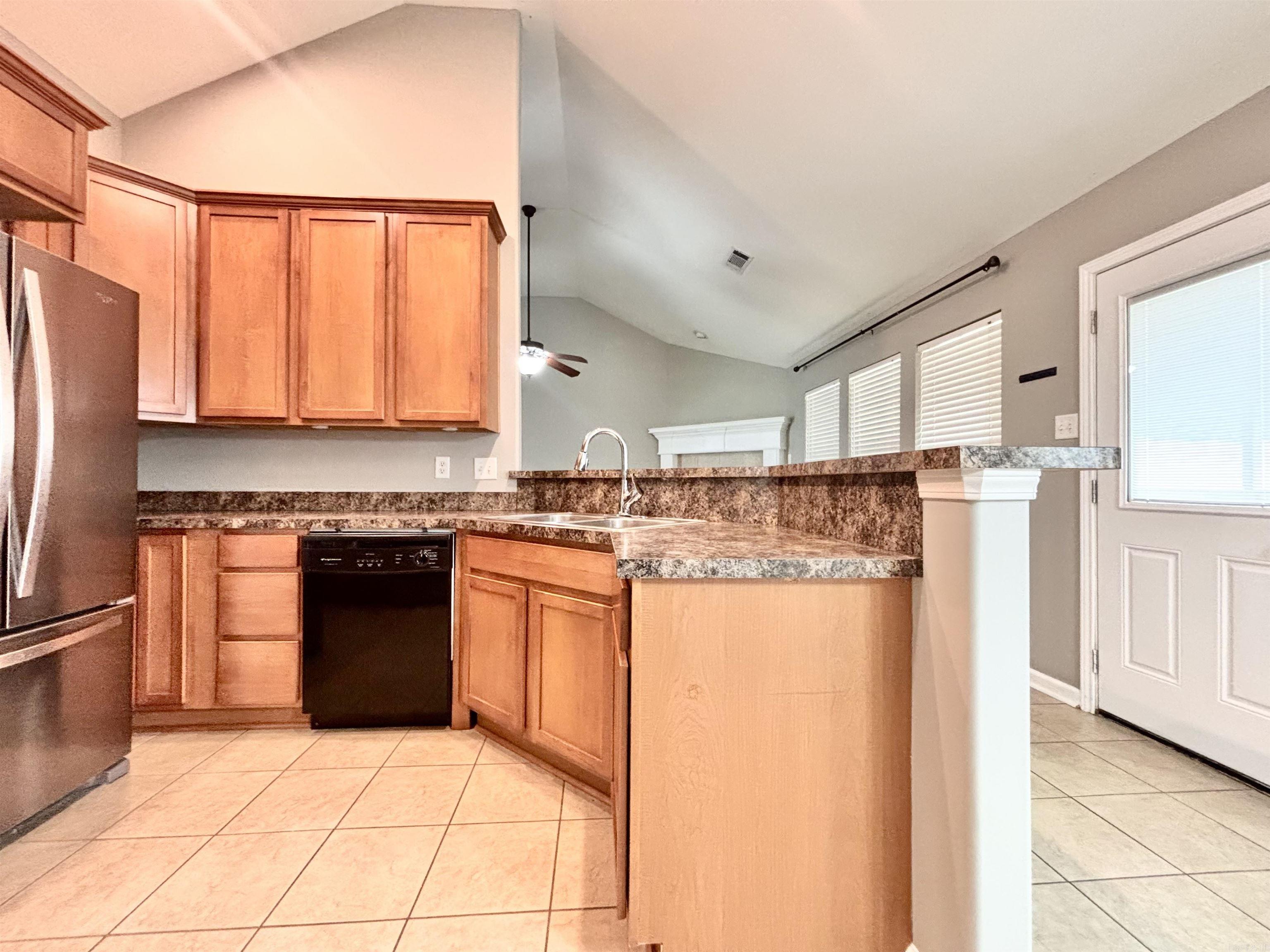 THE OAKS - Residential