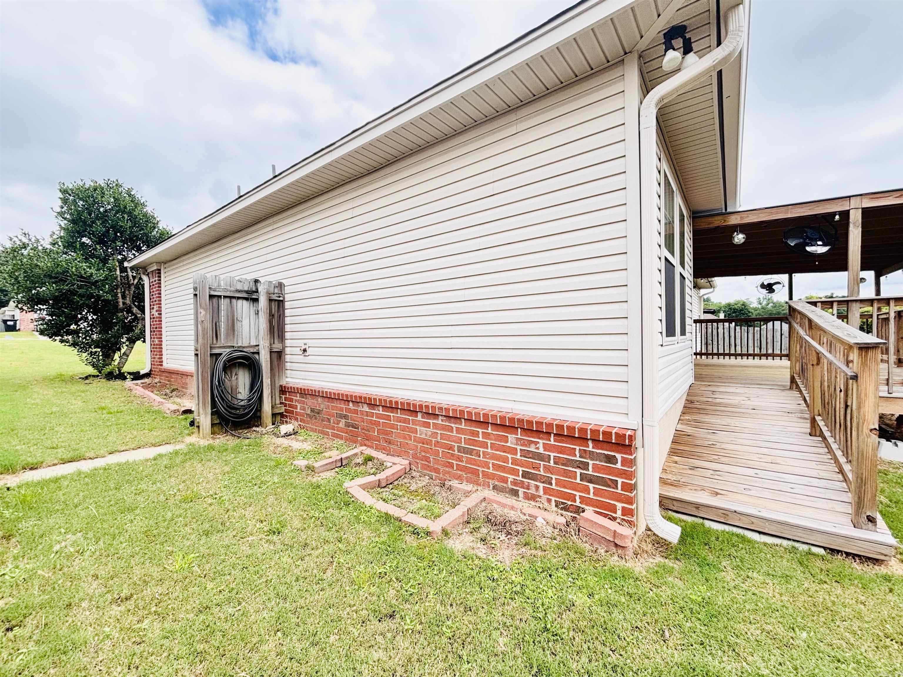 THE OAKS - Residential