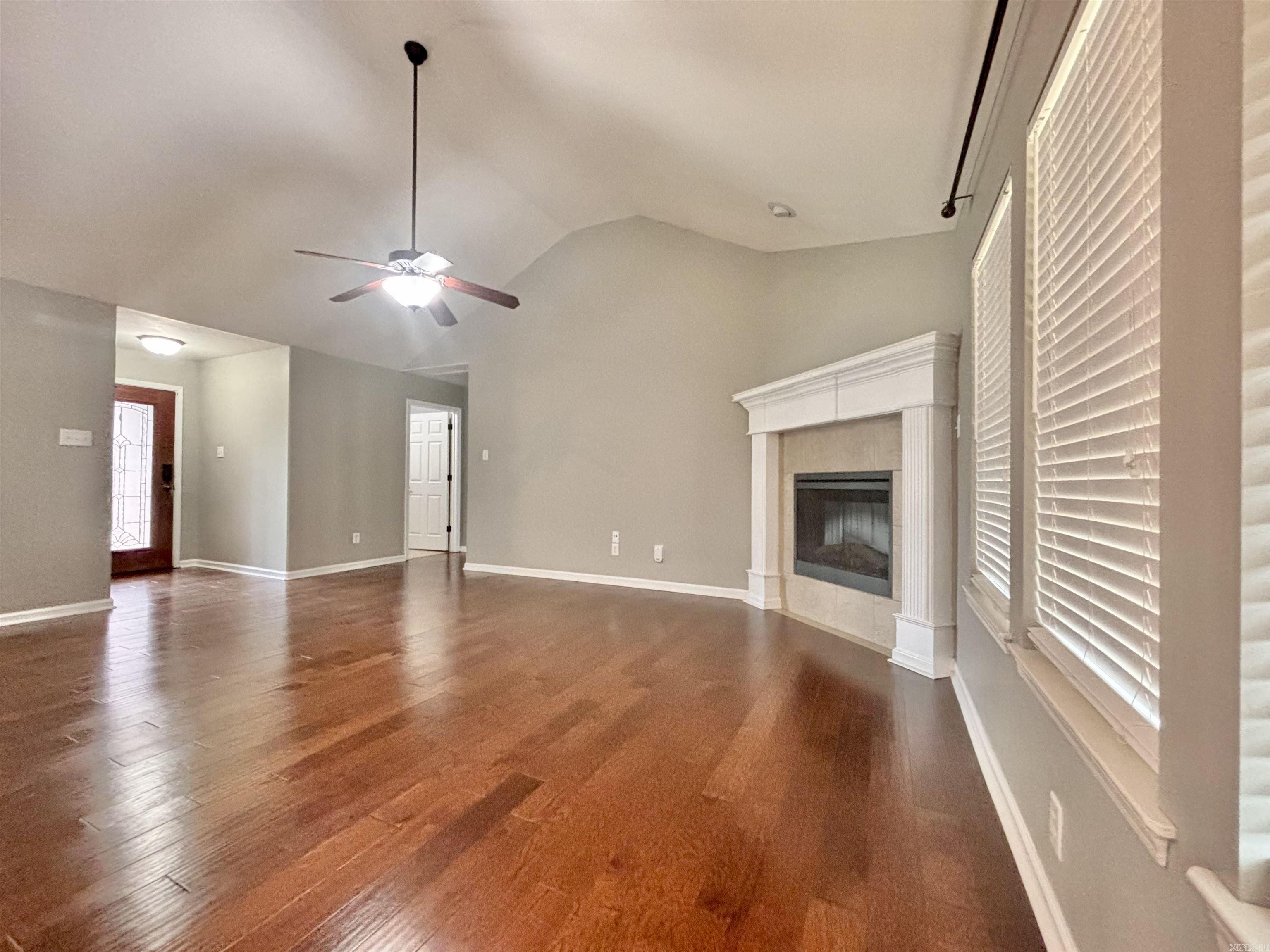 THE OAKS - Residential