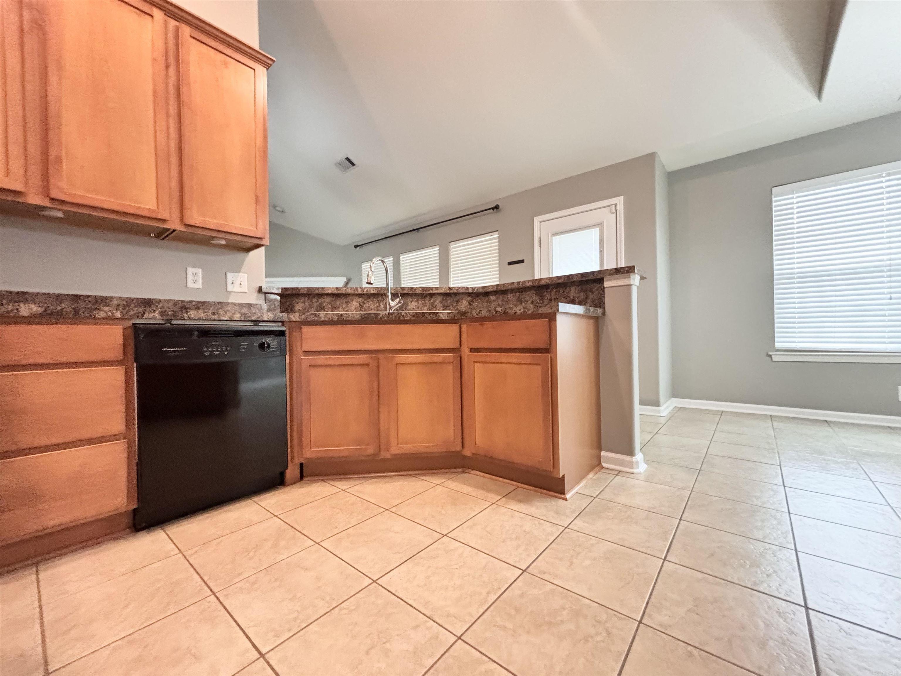 THE OAKS - Residential