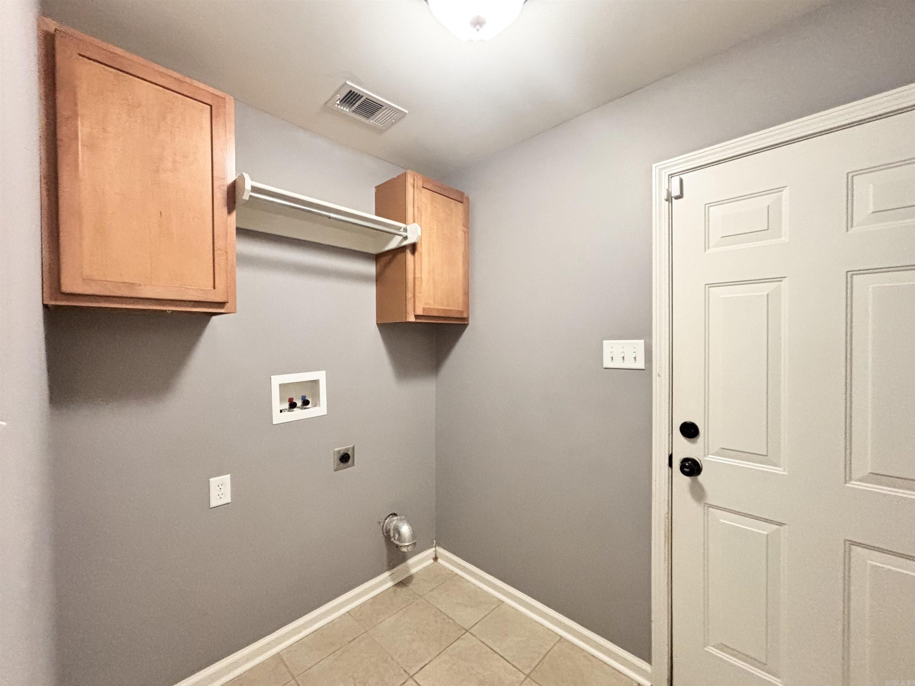 THE OAKS - Residential