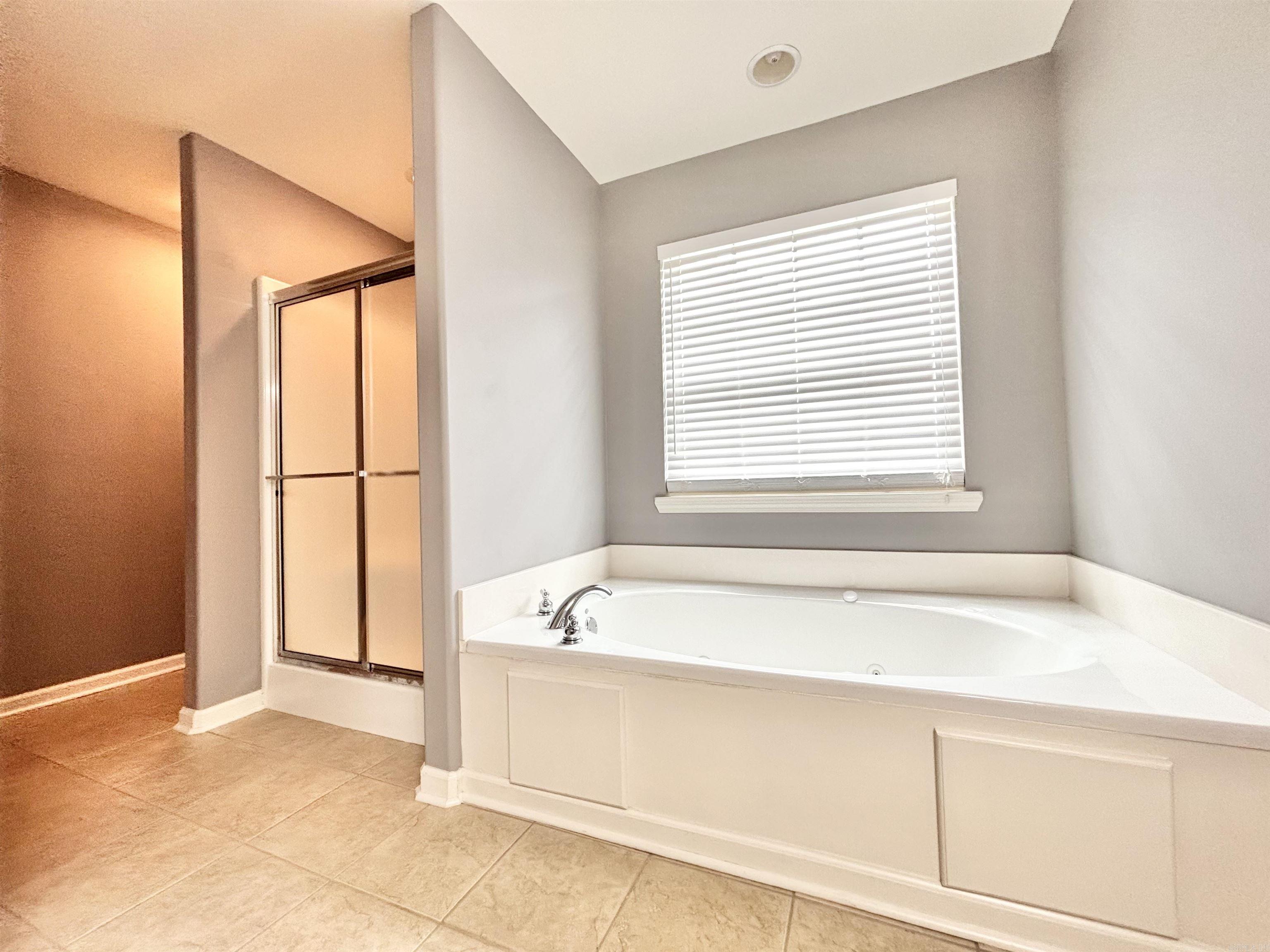 THE OAKS - Residential