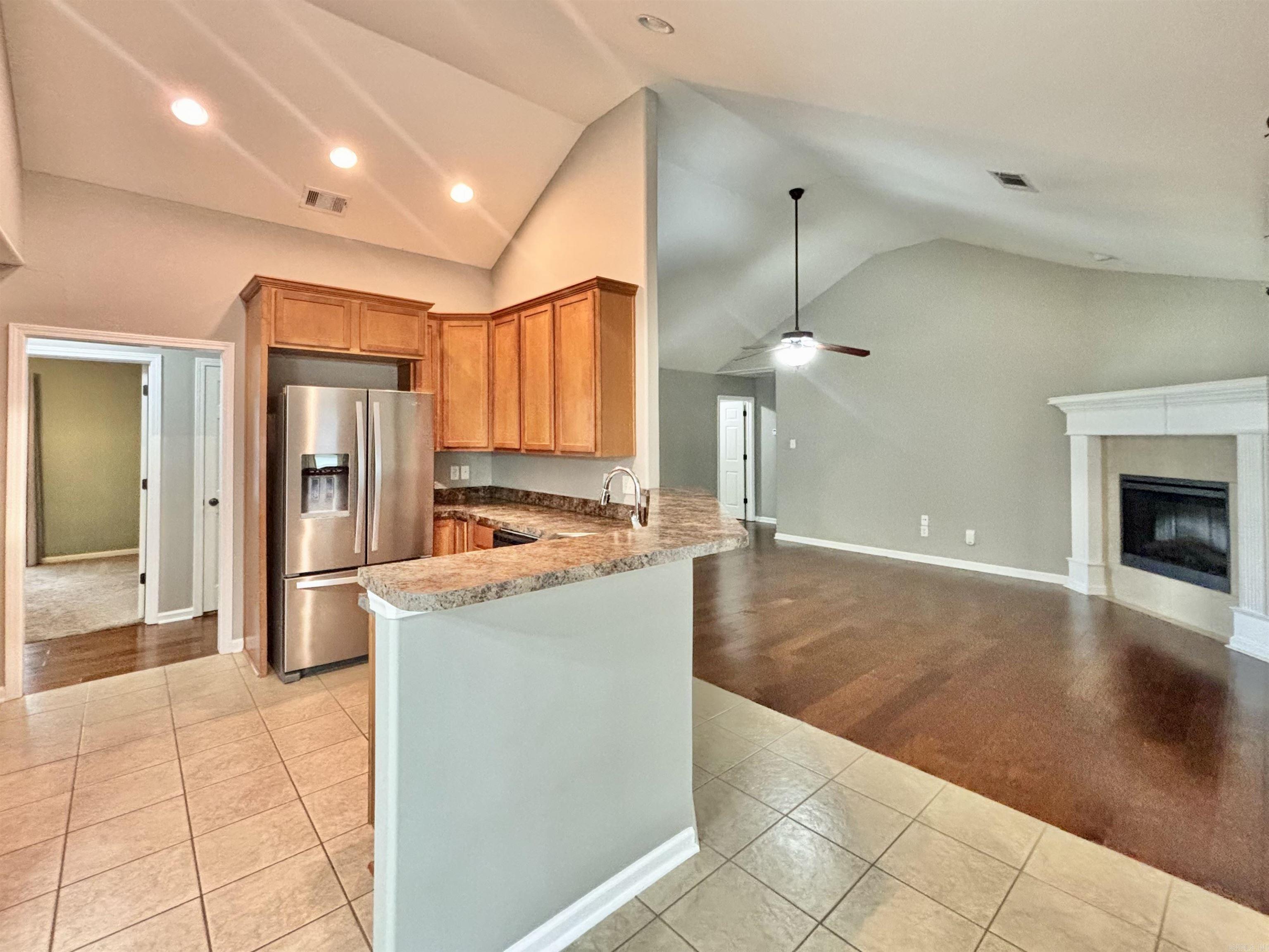 THE OAKS - Residential