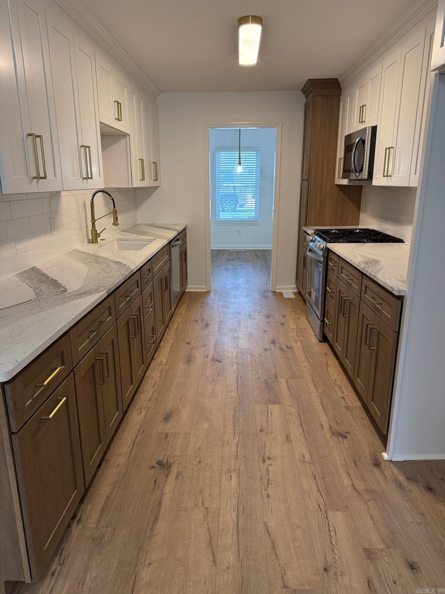 INDIAN HILLS - Residential