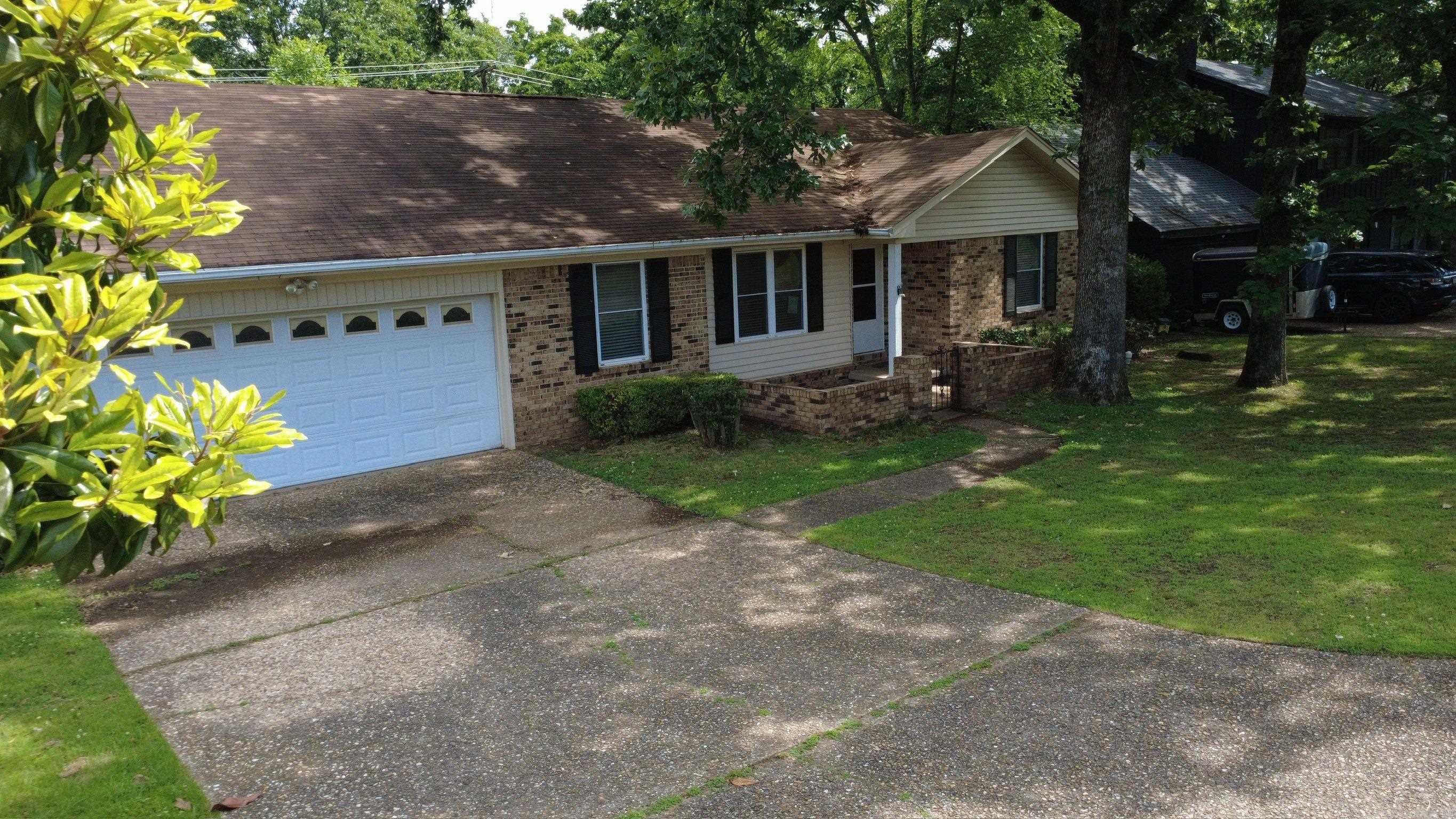 INDIAN HILLS - Residential