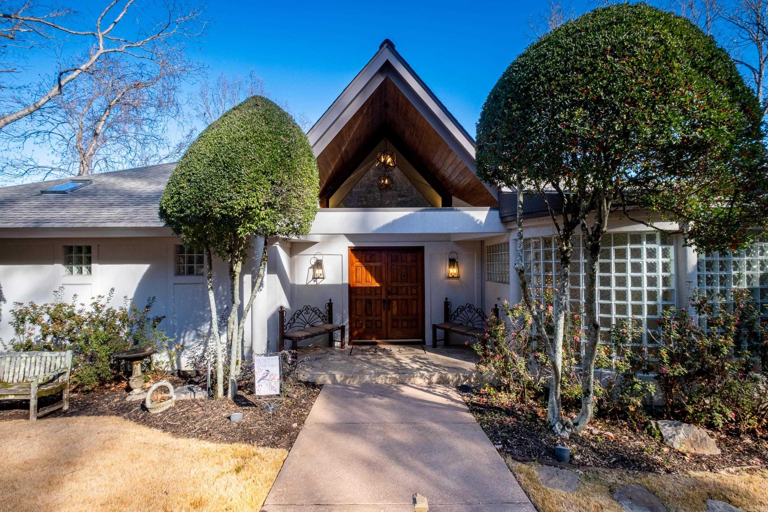 RIVER RIDGE POINTE - Residential