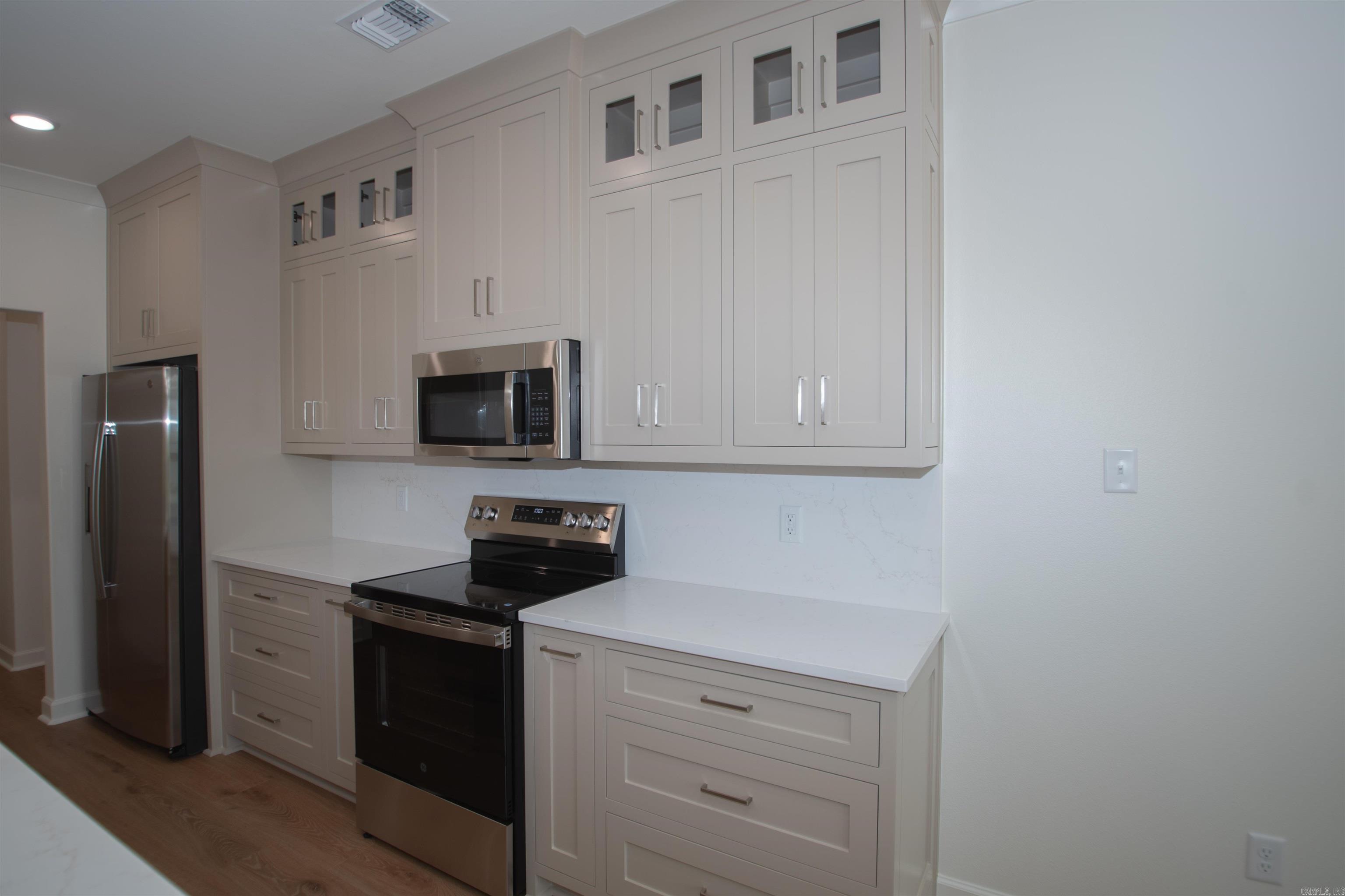 HIDDEN VALLEY ESTATES - Residential