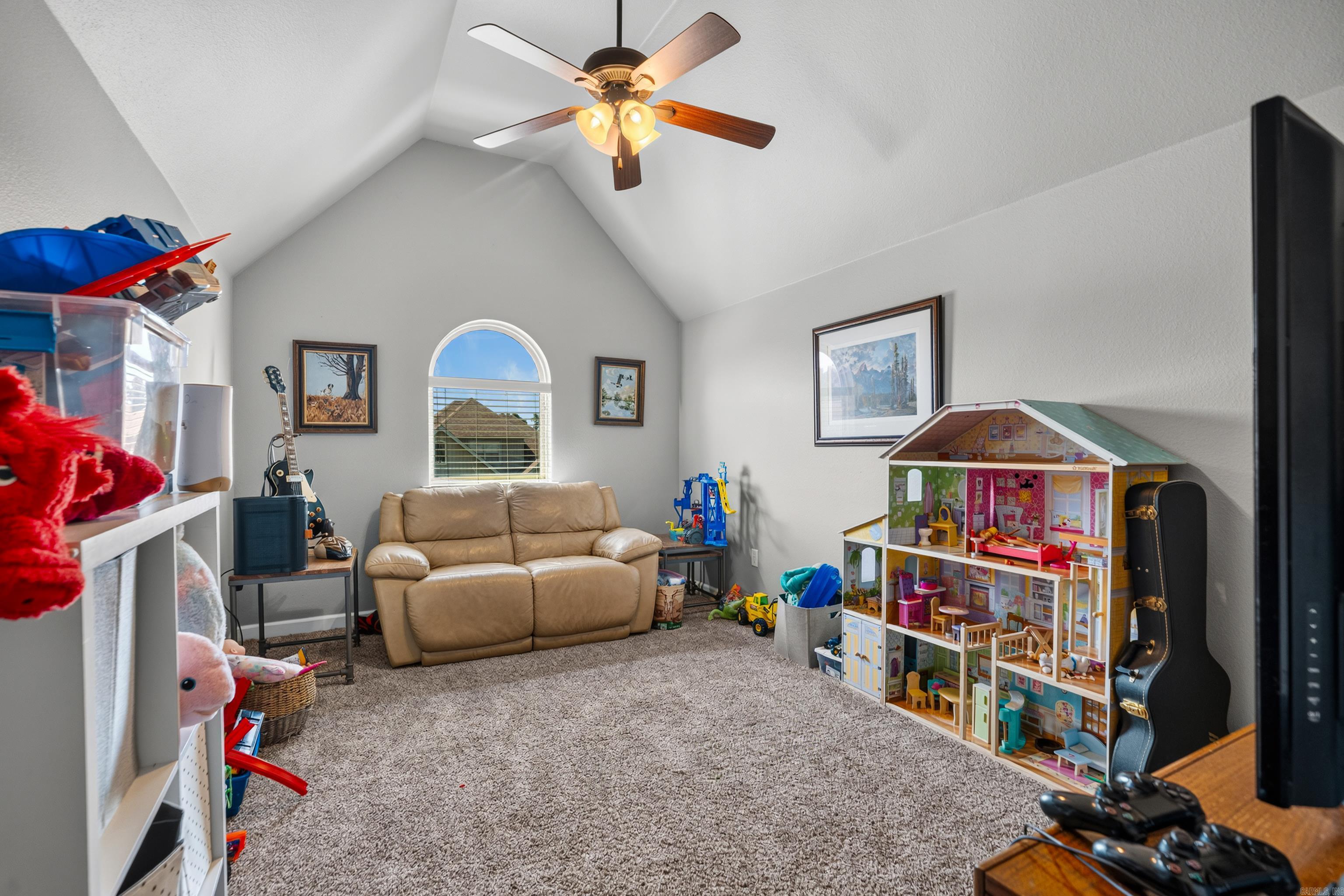 COLDWATER CREEK - Residential