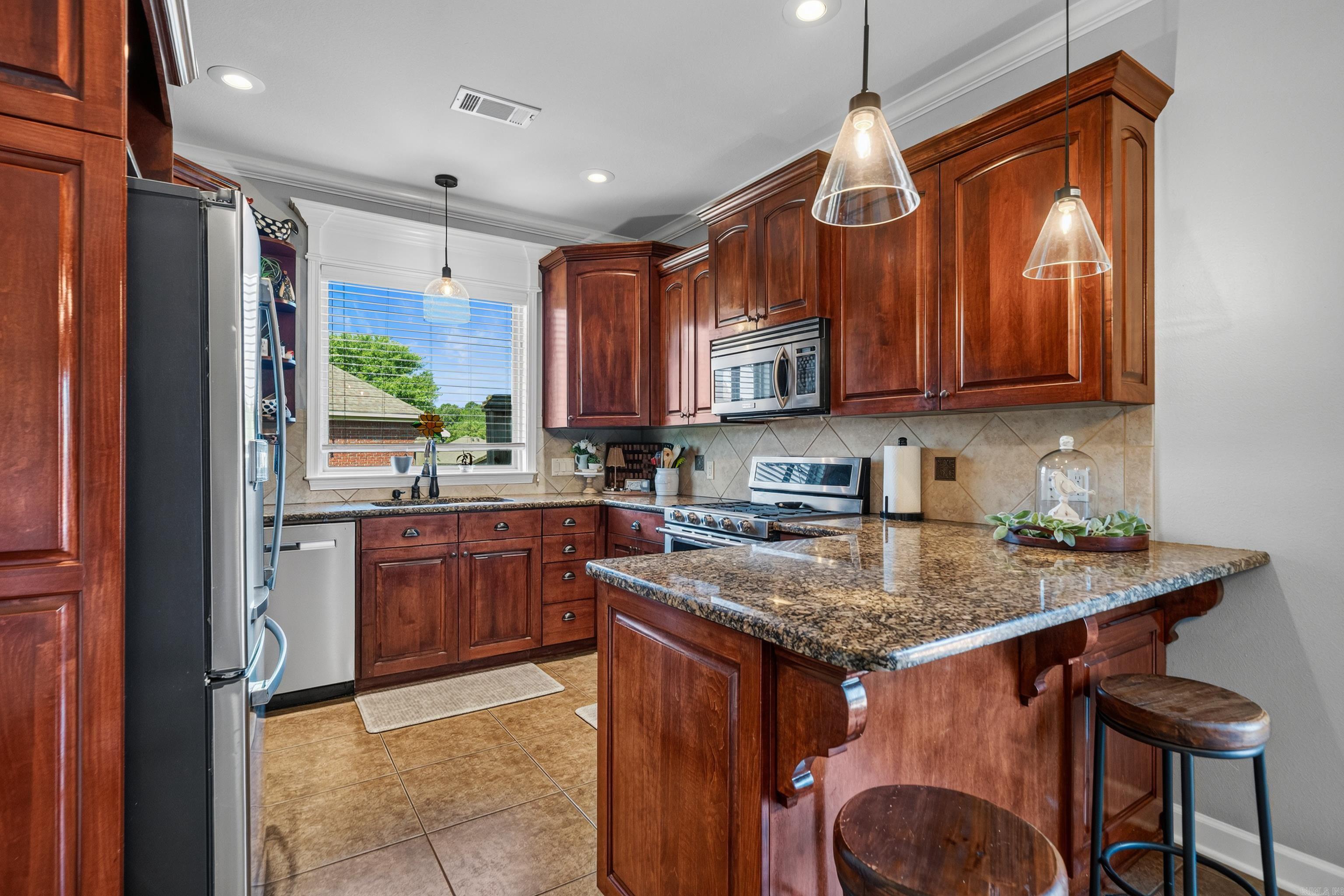 COLDWATER CREEK - Residential