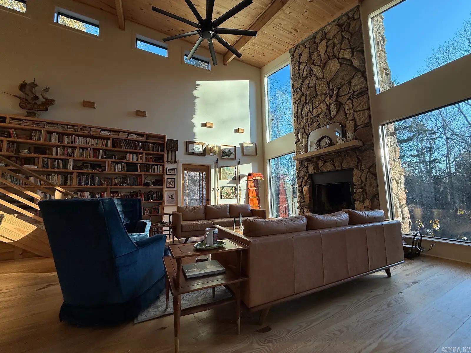 CREEKSIDE AT SHADOW RIDGE S/D - Residential