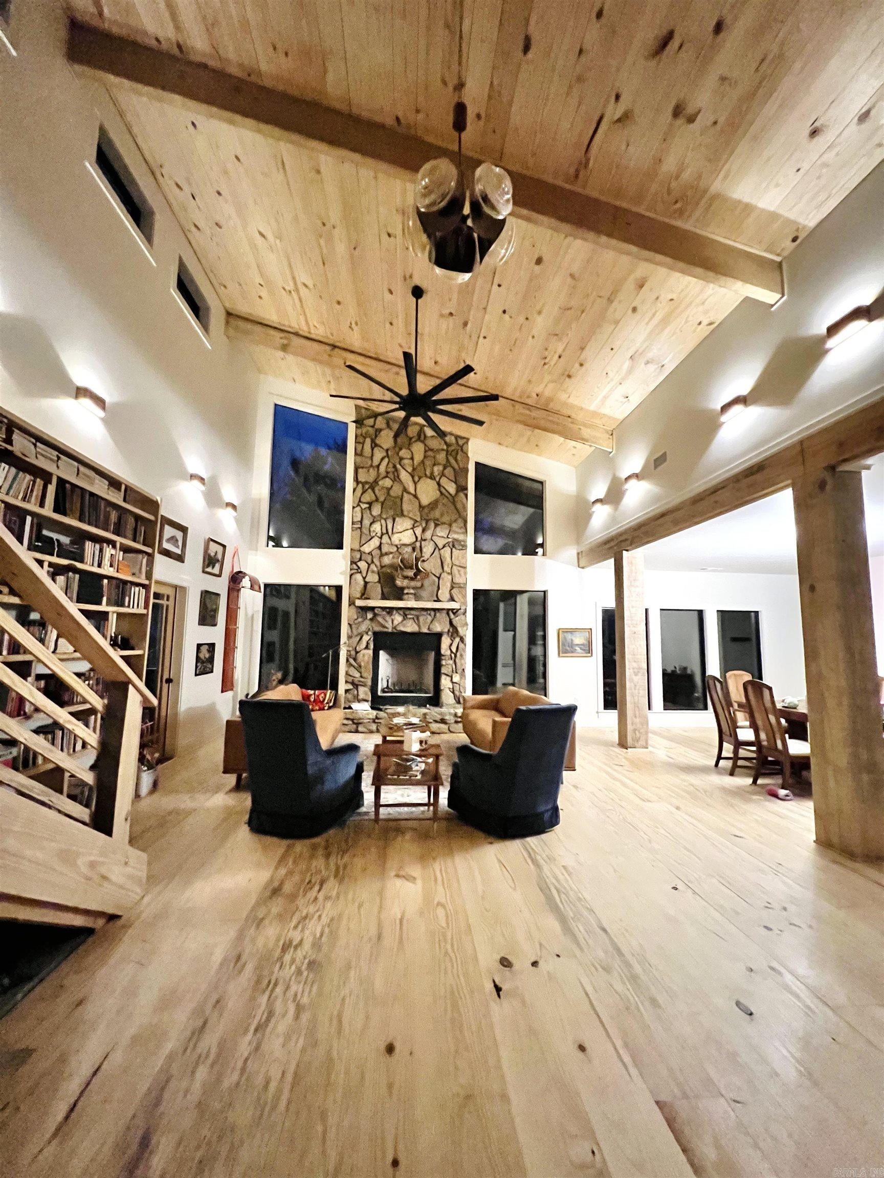 CREEKSIDE AT SHADOW RIDGE S/D - Residential