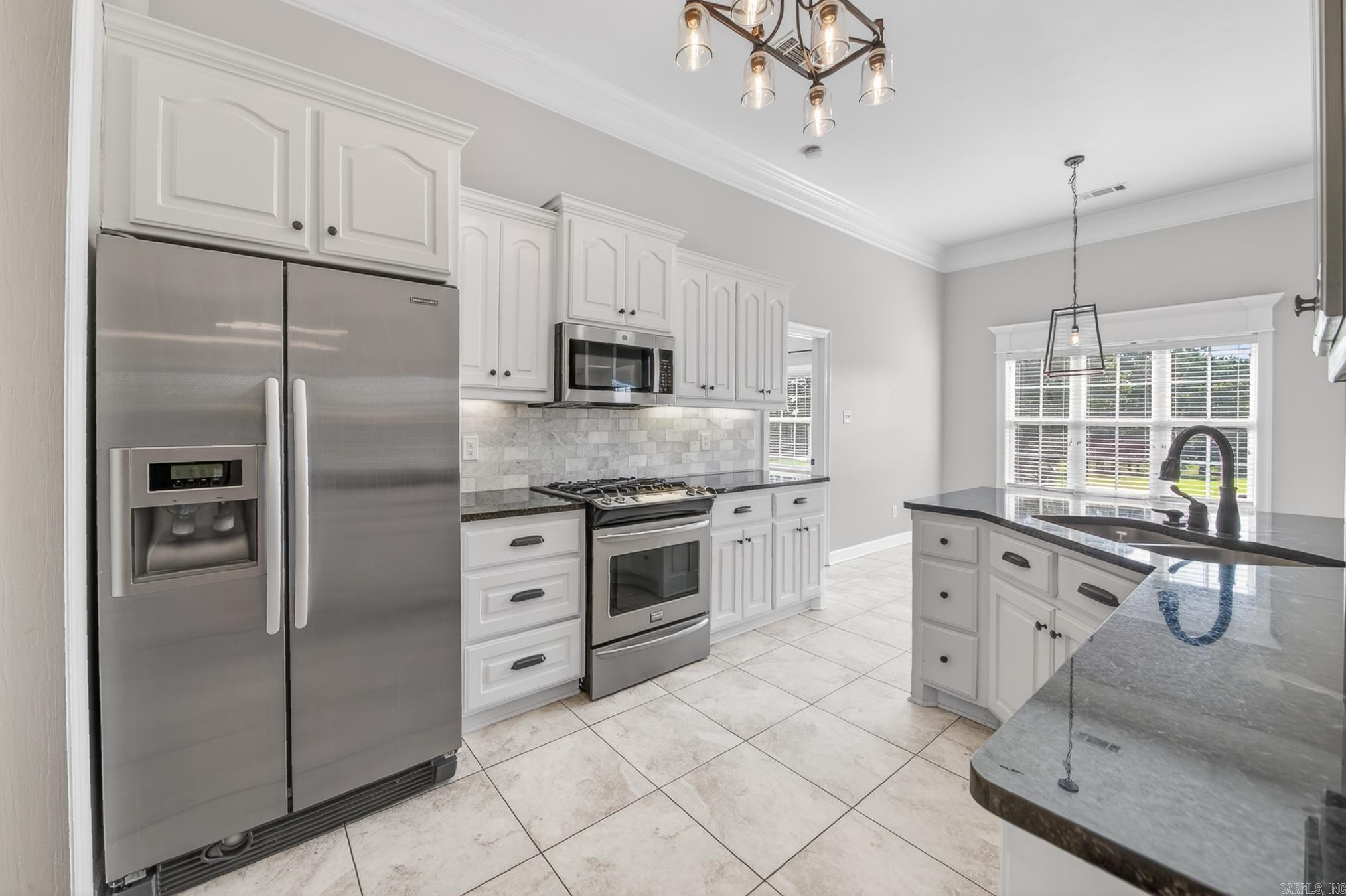 SOUTHERN HILLS @ CYPRESS CREEK - Residential