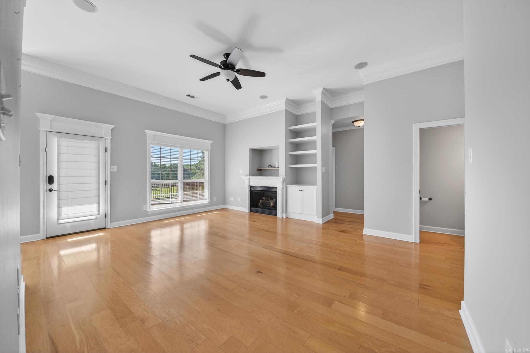 SOUTHERN HILLS @ CYPRESS CREEK - Residential