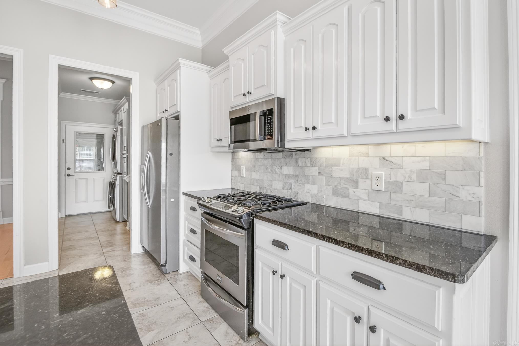 SOUTHERN HILLS @ CYPRESS CREEK - Residential