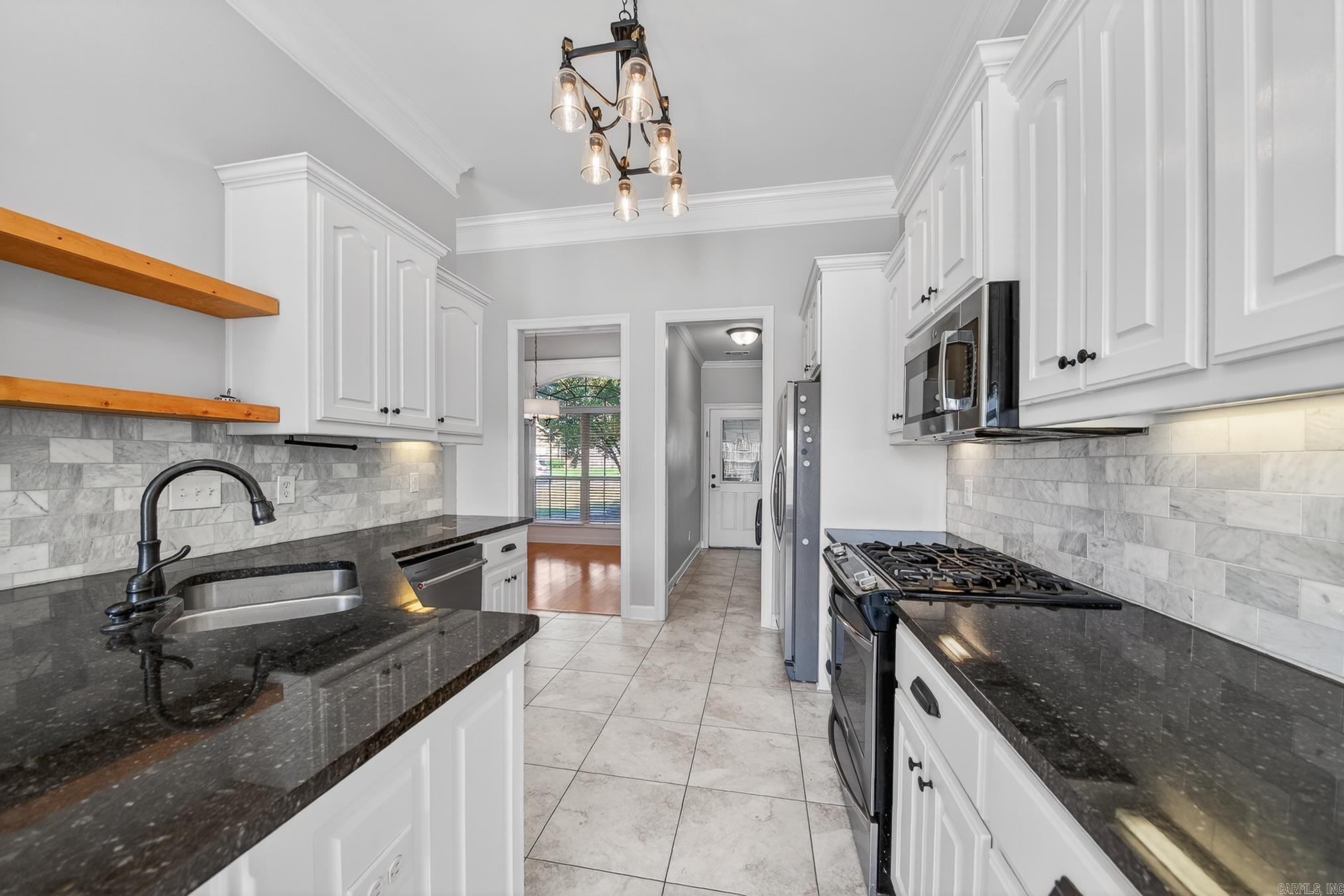 SOUTHERN HILLS @ CYPRESS CREEK - Residential