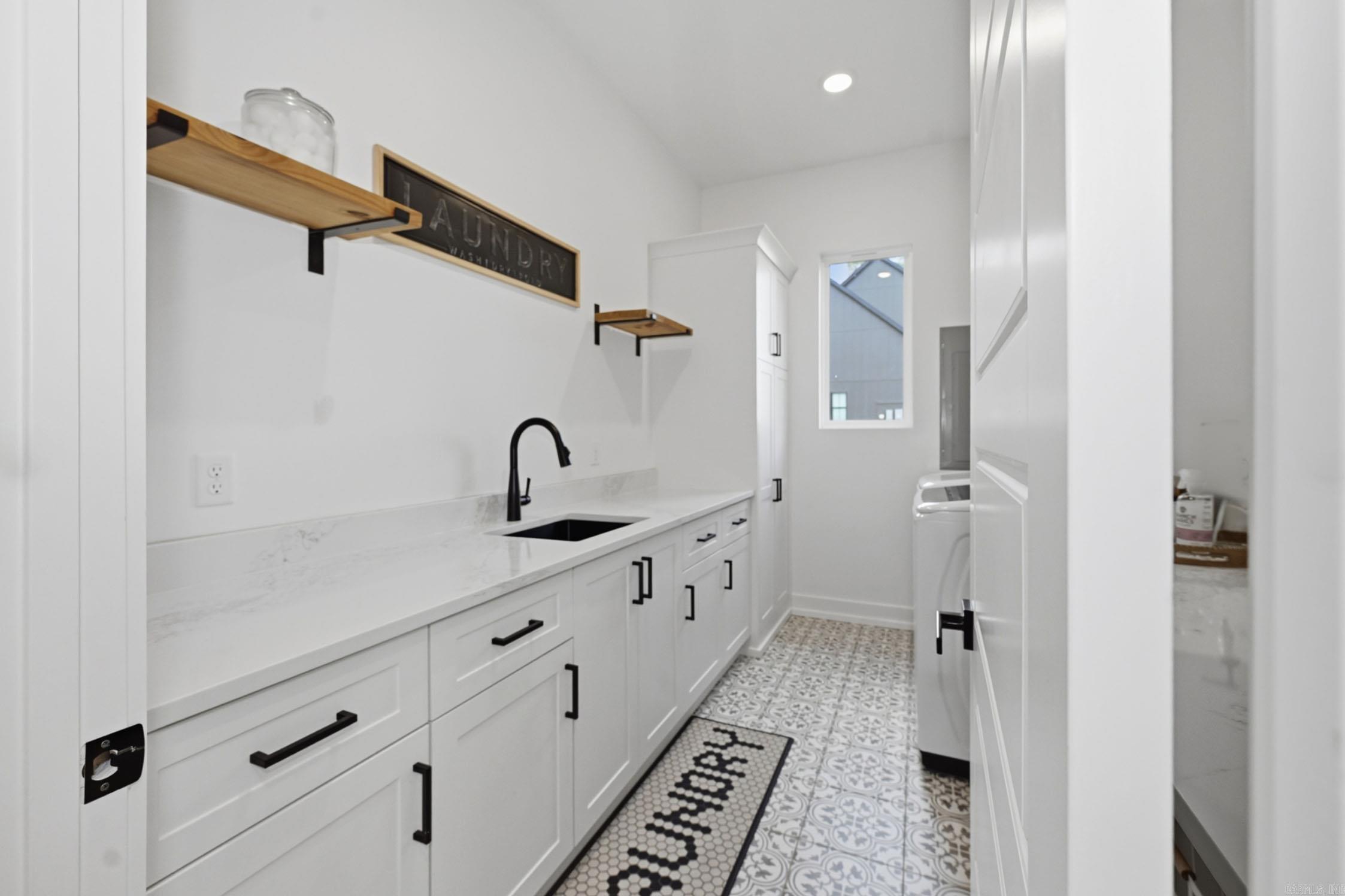 SUNGATE SUBDIVISION - Residential