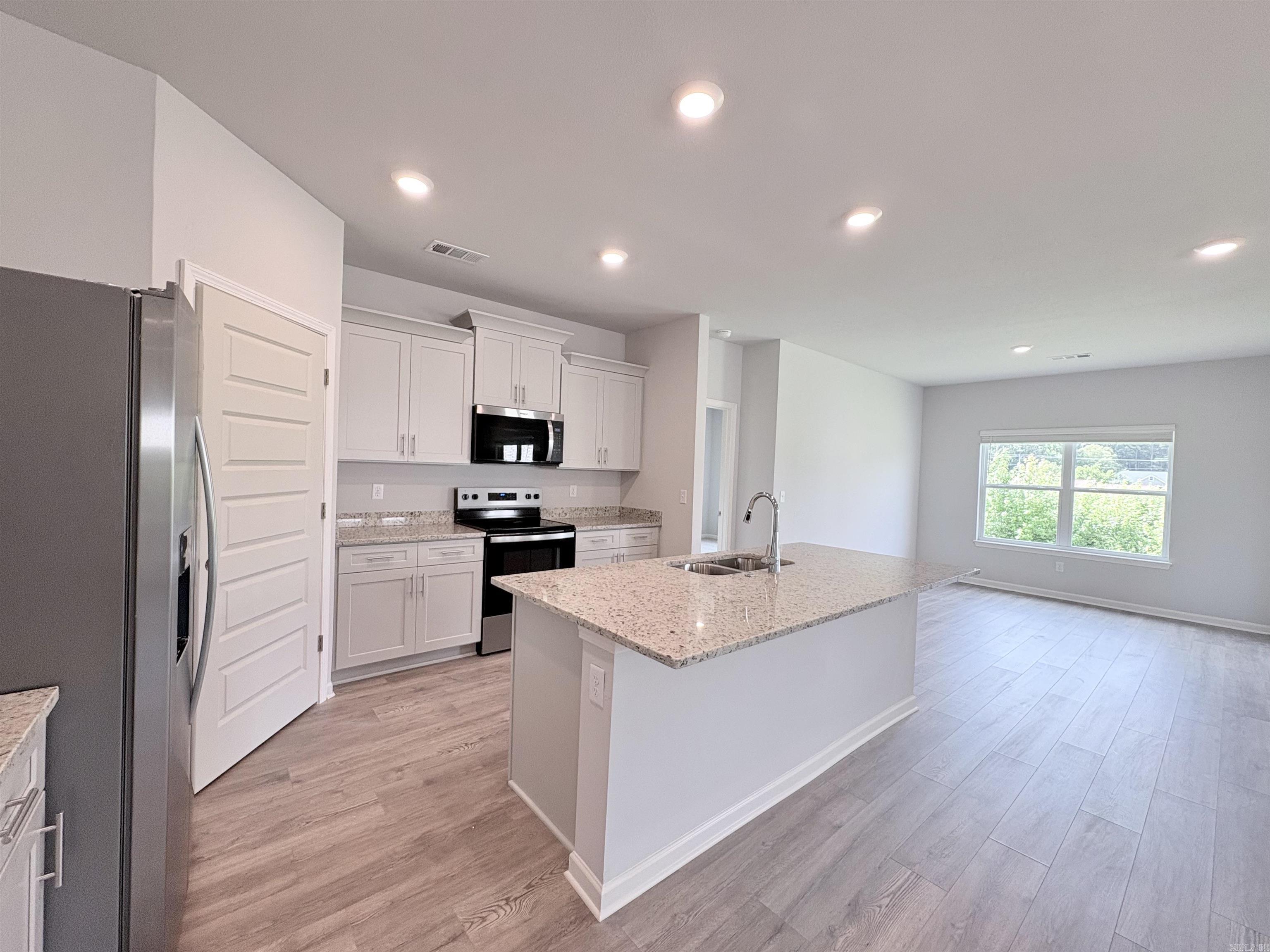 EDGEMONT - Residential