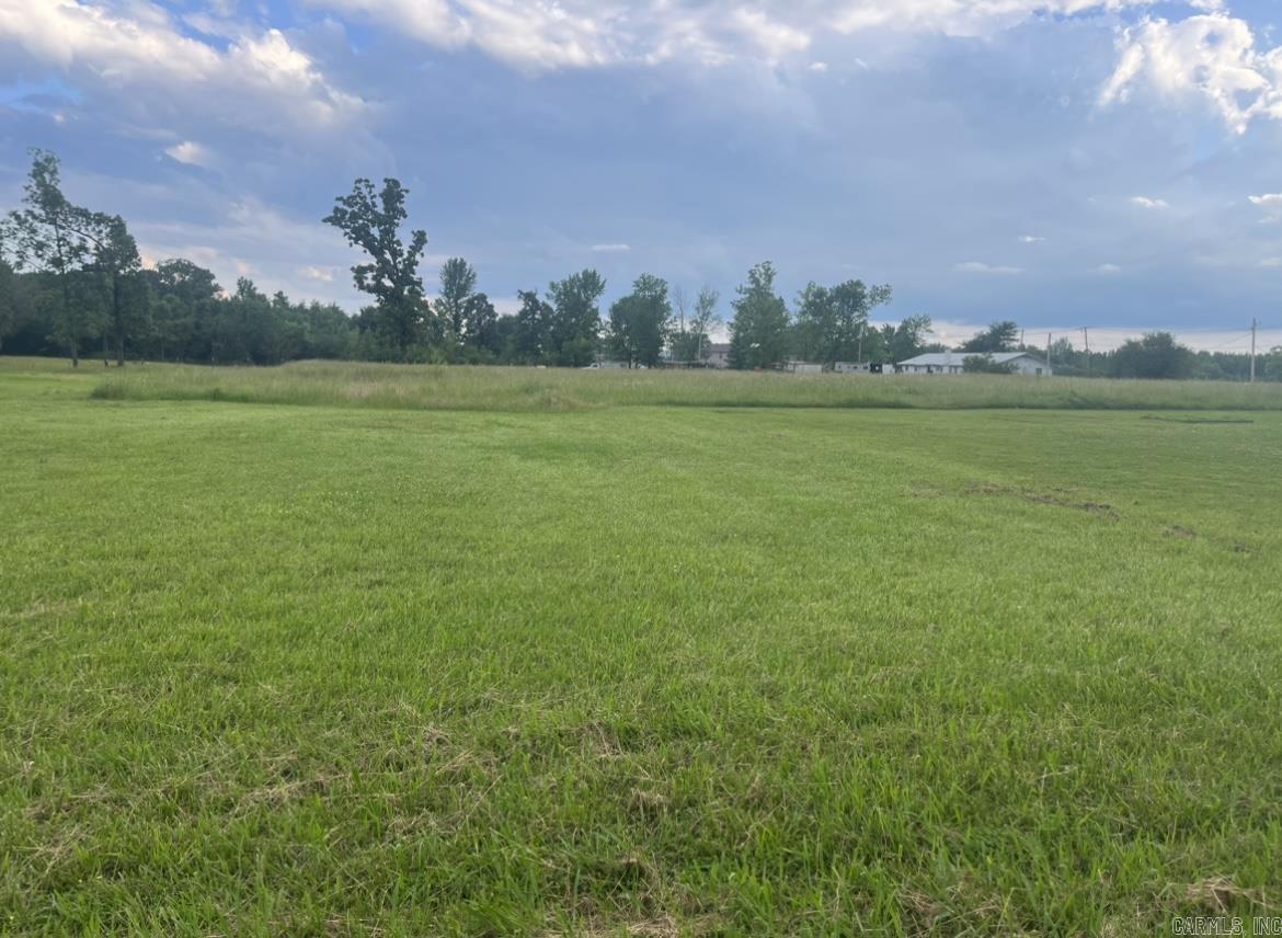 Beautiful property located in the Vilonia City Limits.  This land is ready for building your next home or investment property.