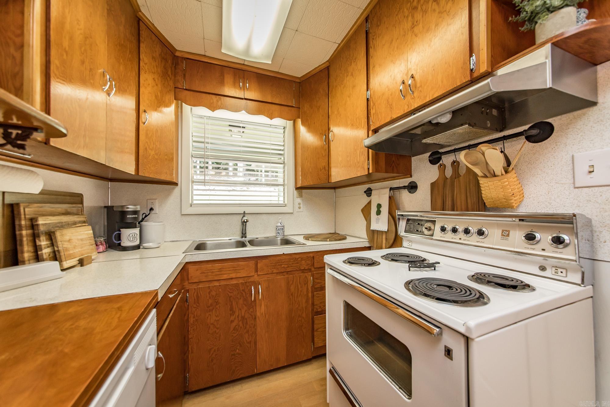 Lakeshore III-Todd Davis - Residential