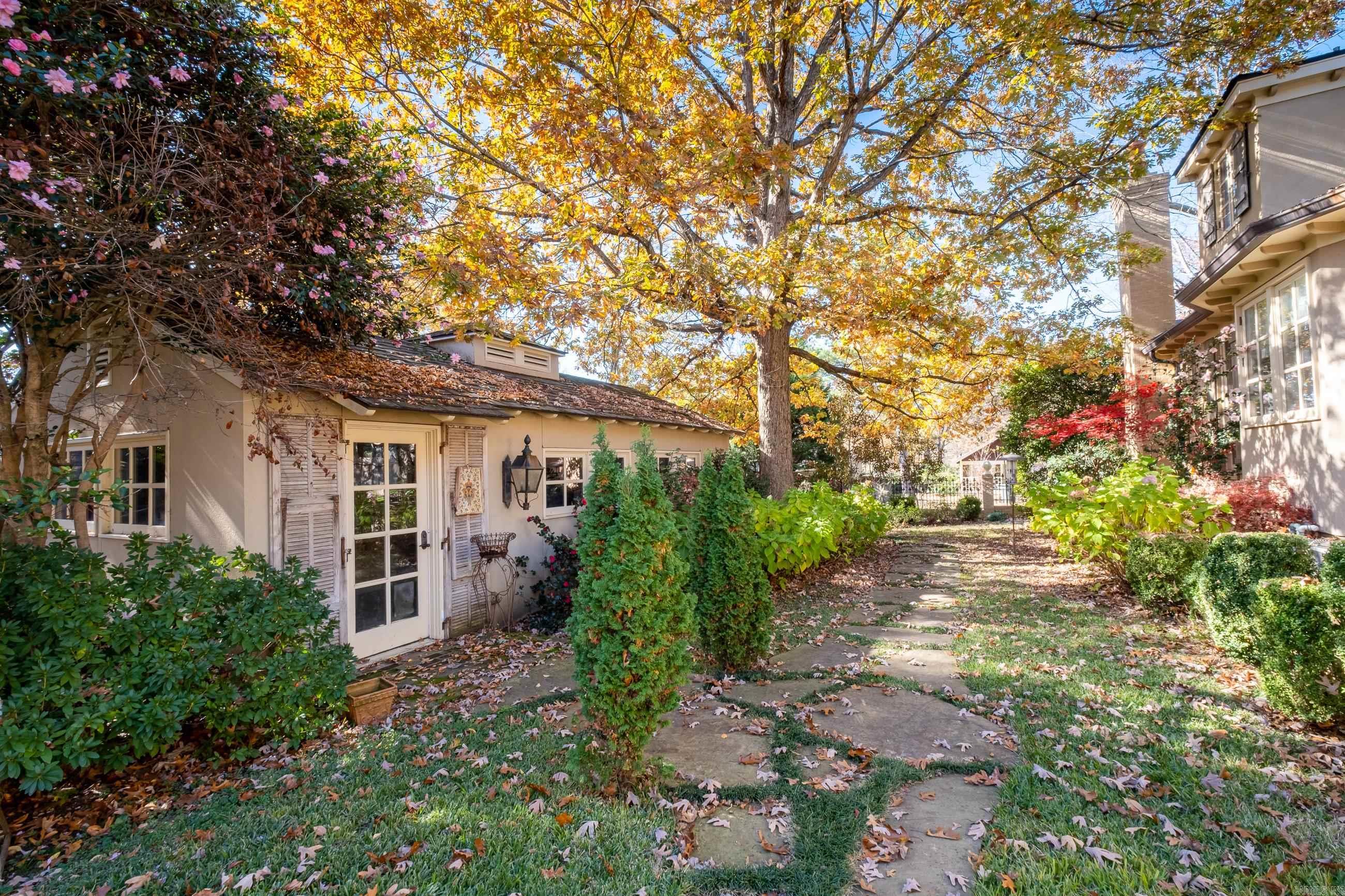 FOREST HEIGHTS PLACE - Residential
