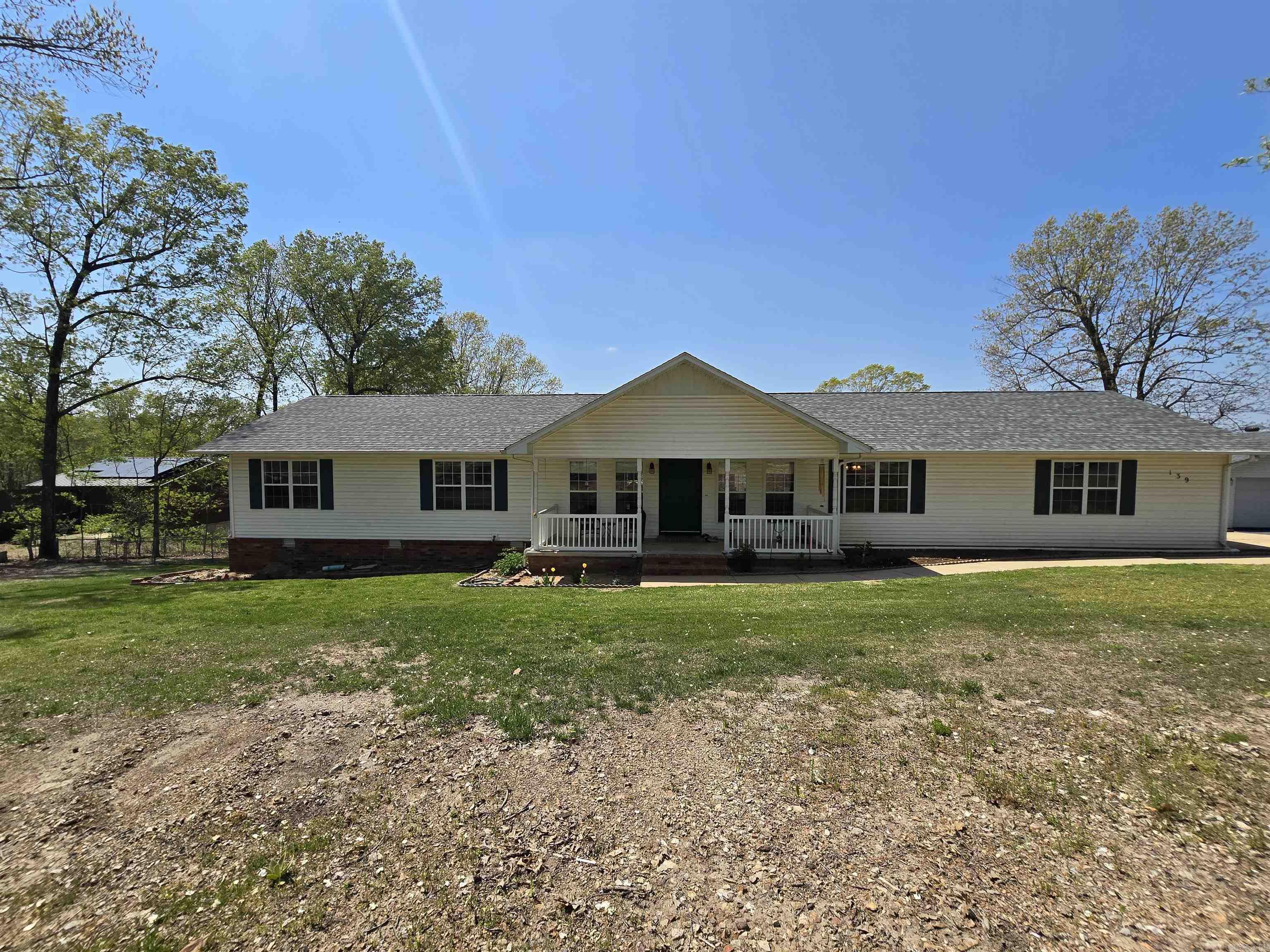 PEBBLE CREEK - Residential