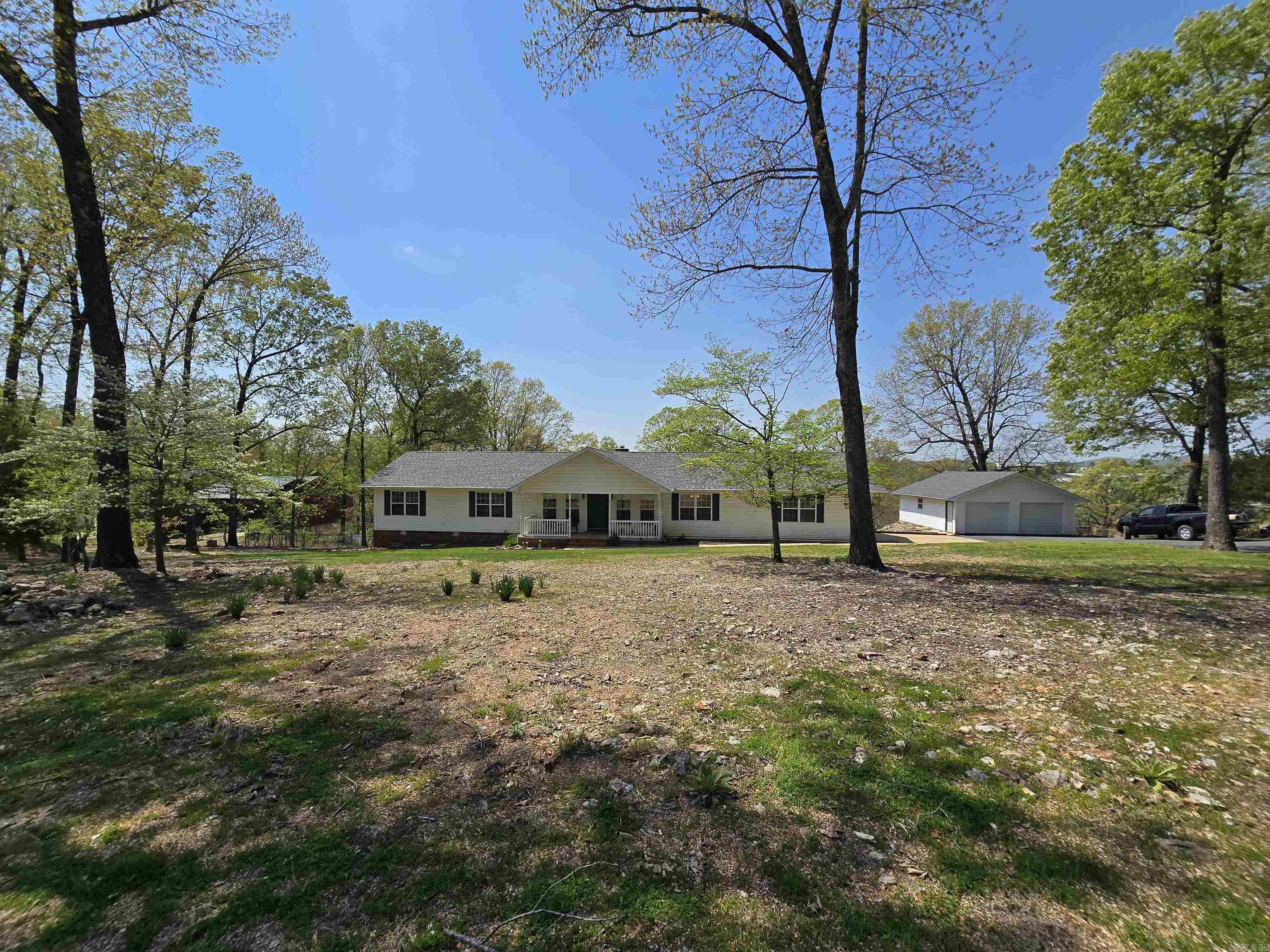 PEBBLE CREEK - Residential