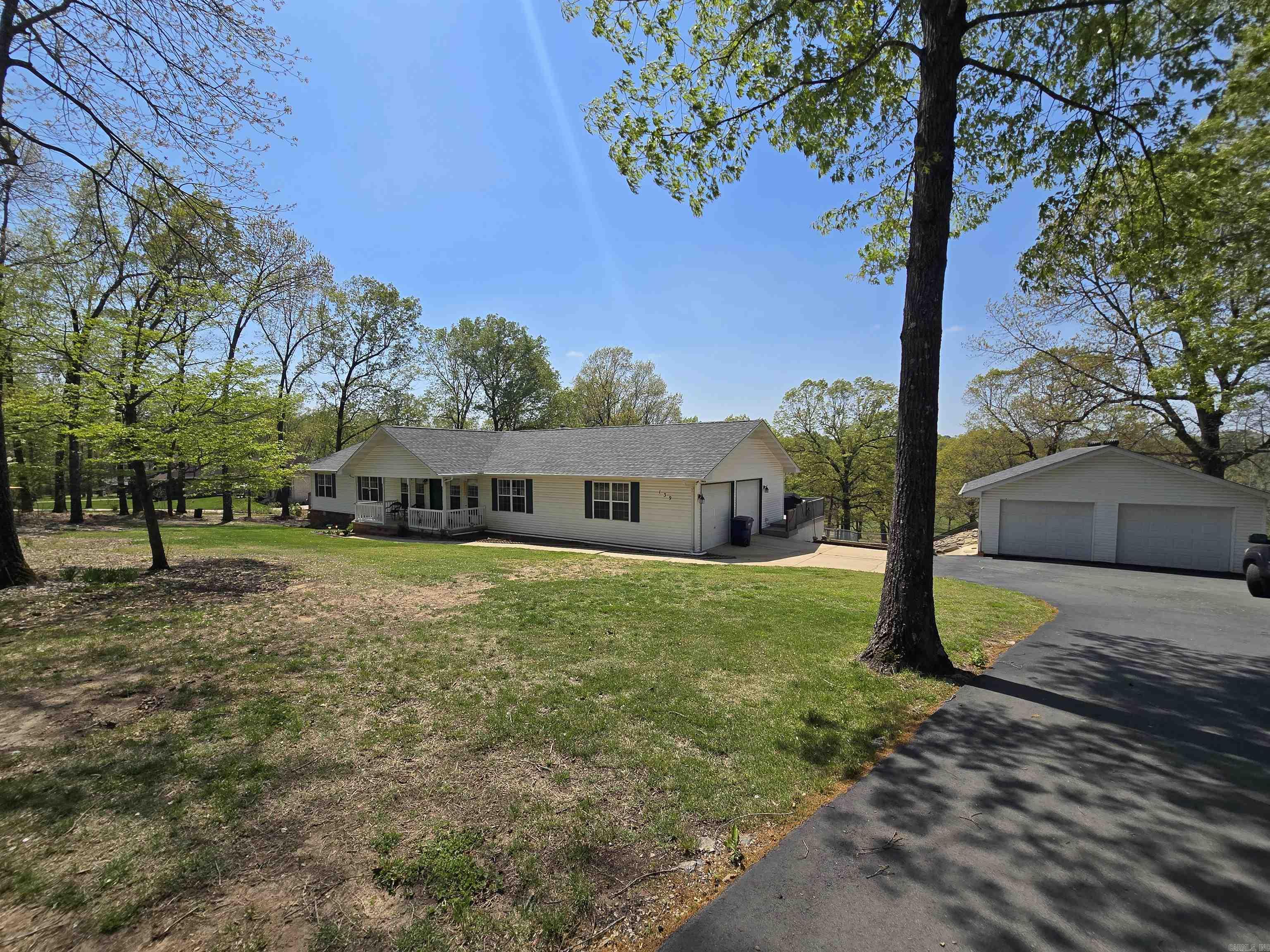 PEBBLE CREEK - Residential