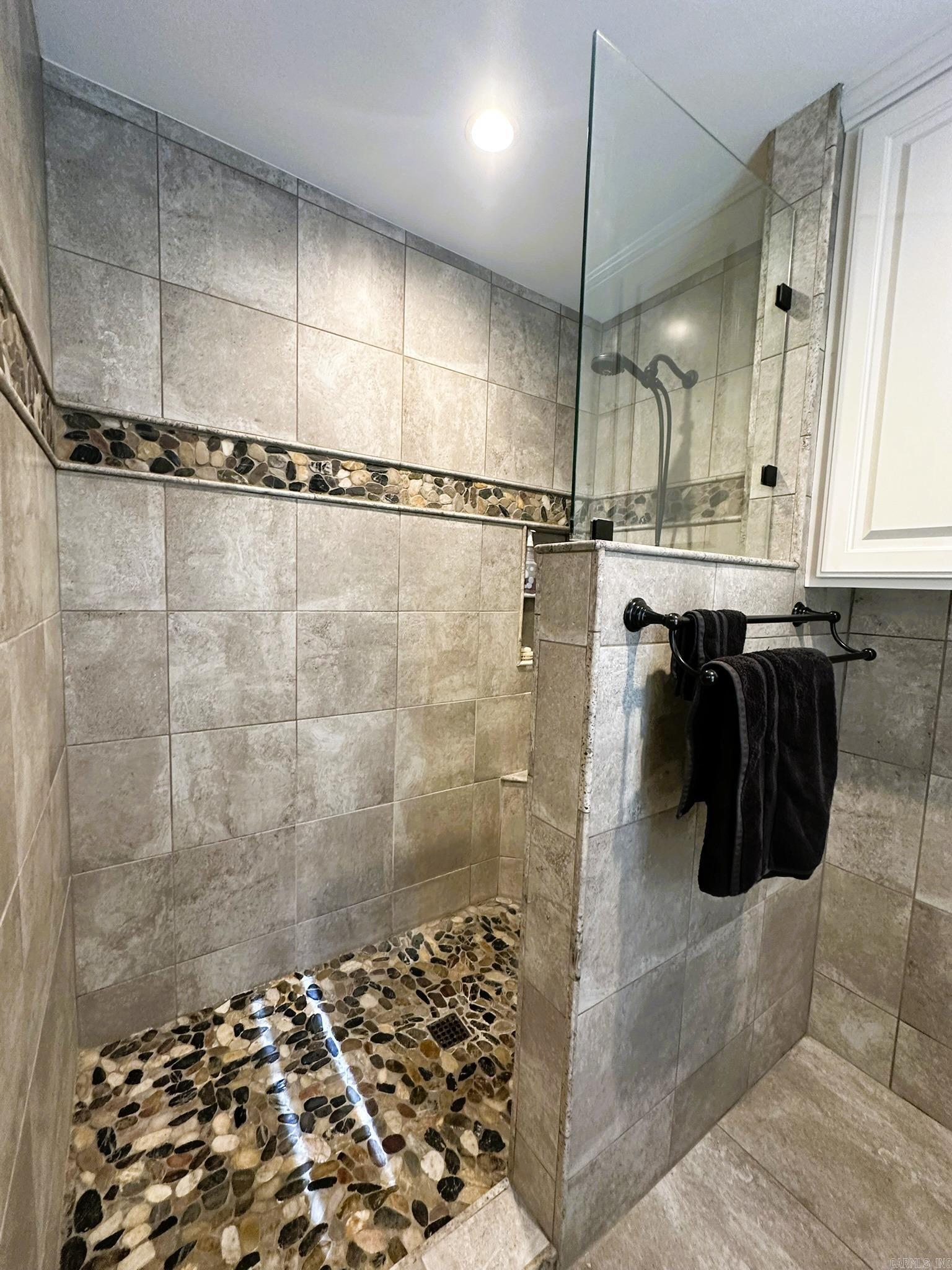 LAKEWOOD ESTATES - Residential