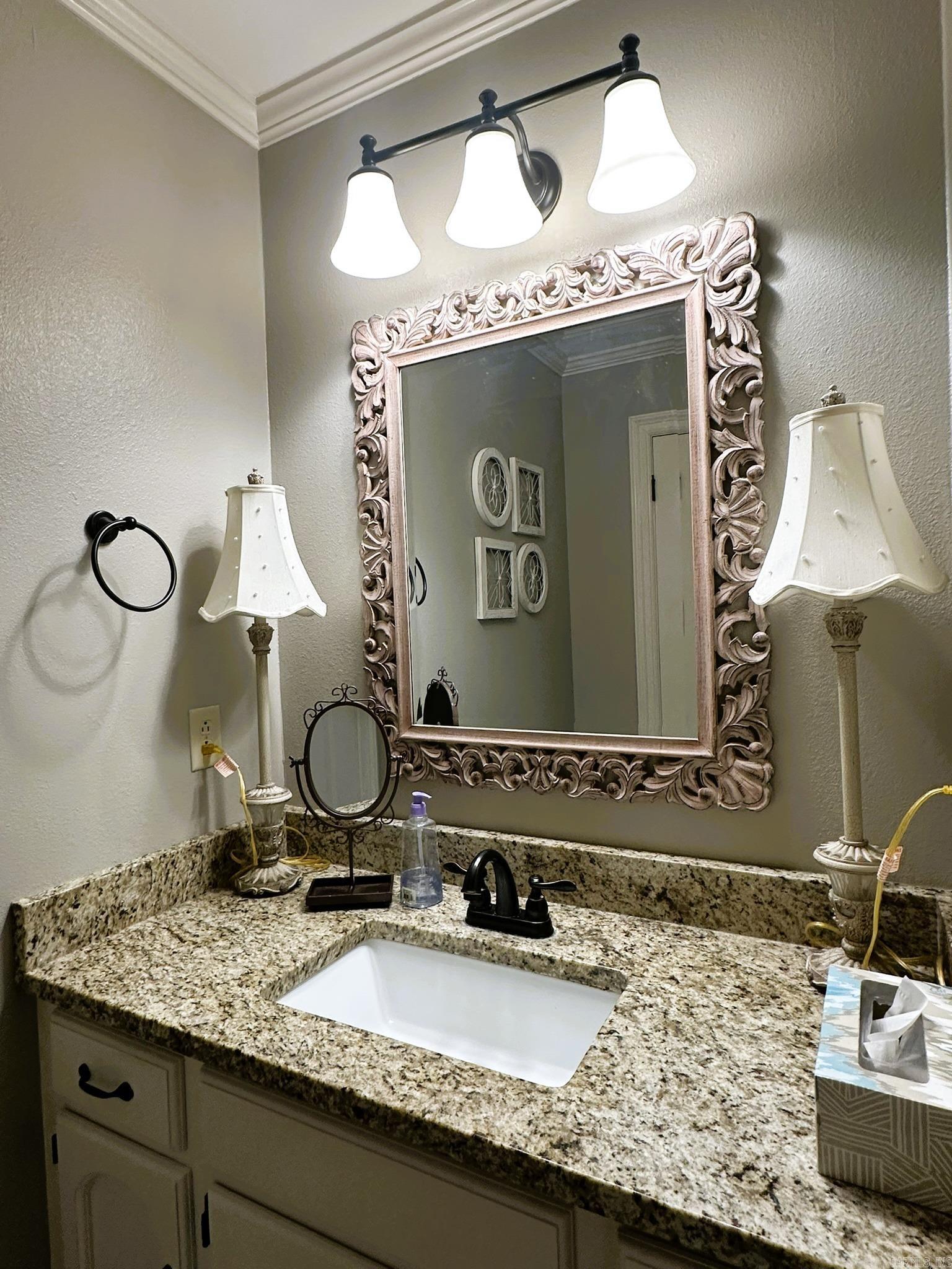 LAKEWOOD ESTATES - Residential