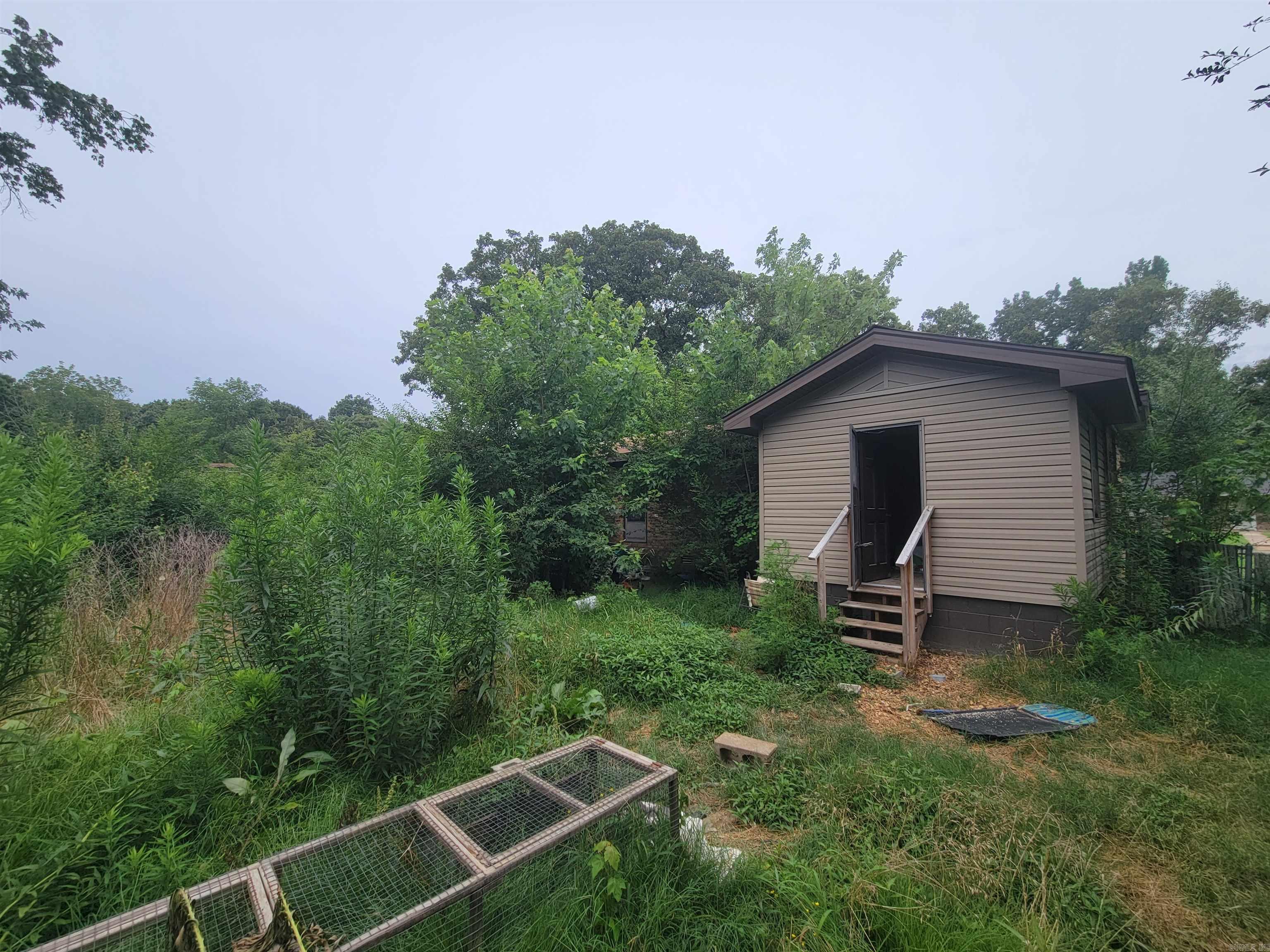 ARBOR OAKS - Residential