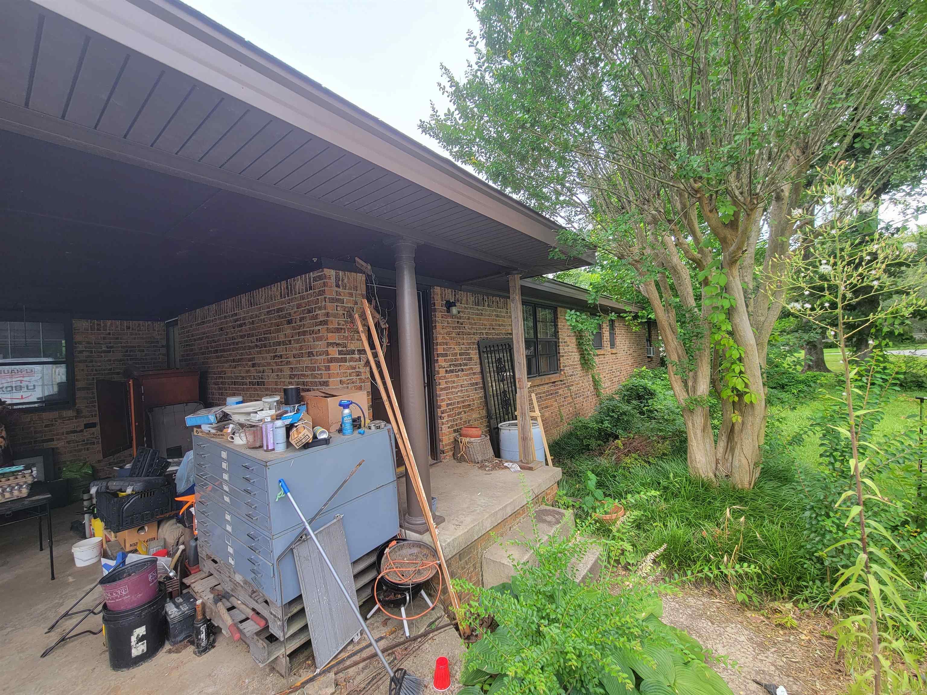 ARBOR OAKS - Residential