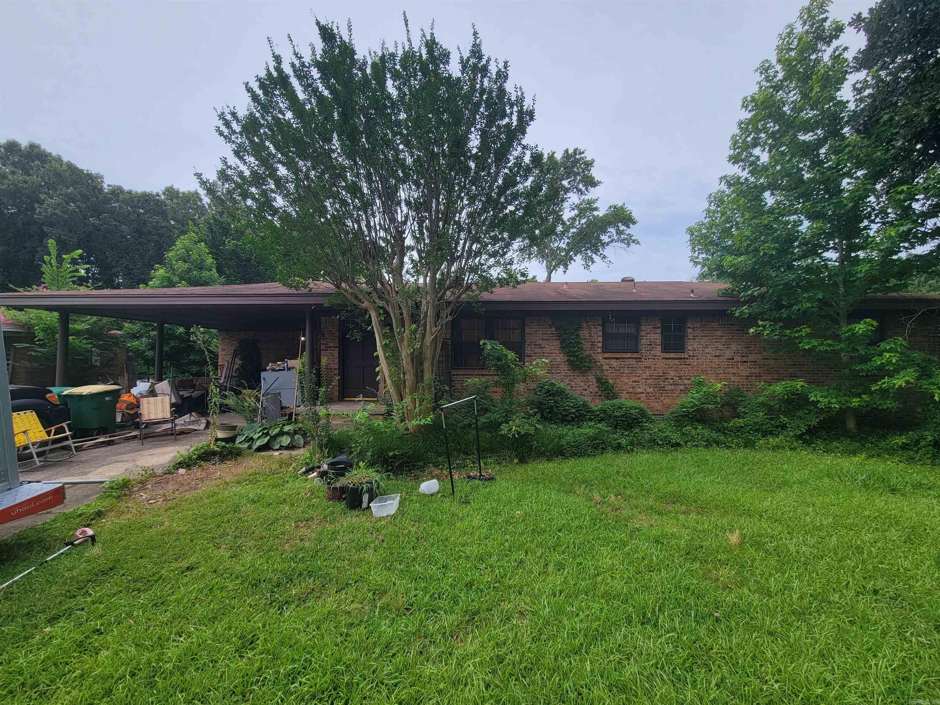 ARBOR OAKS - Residential
