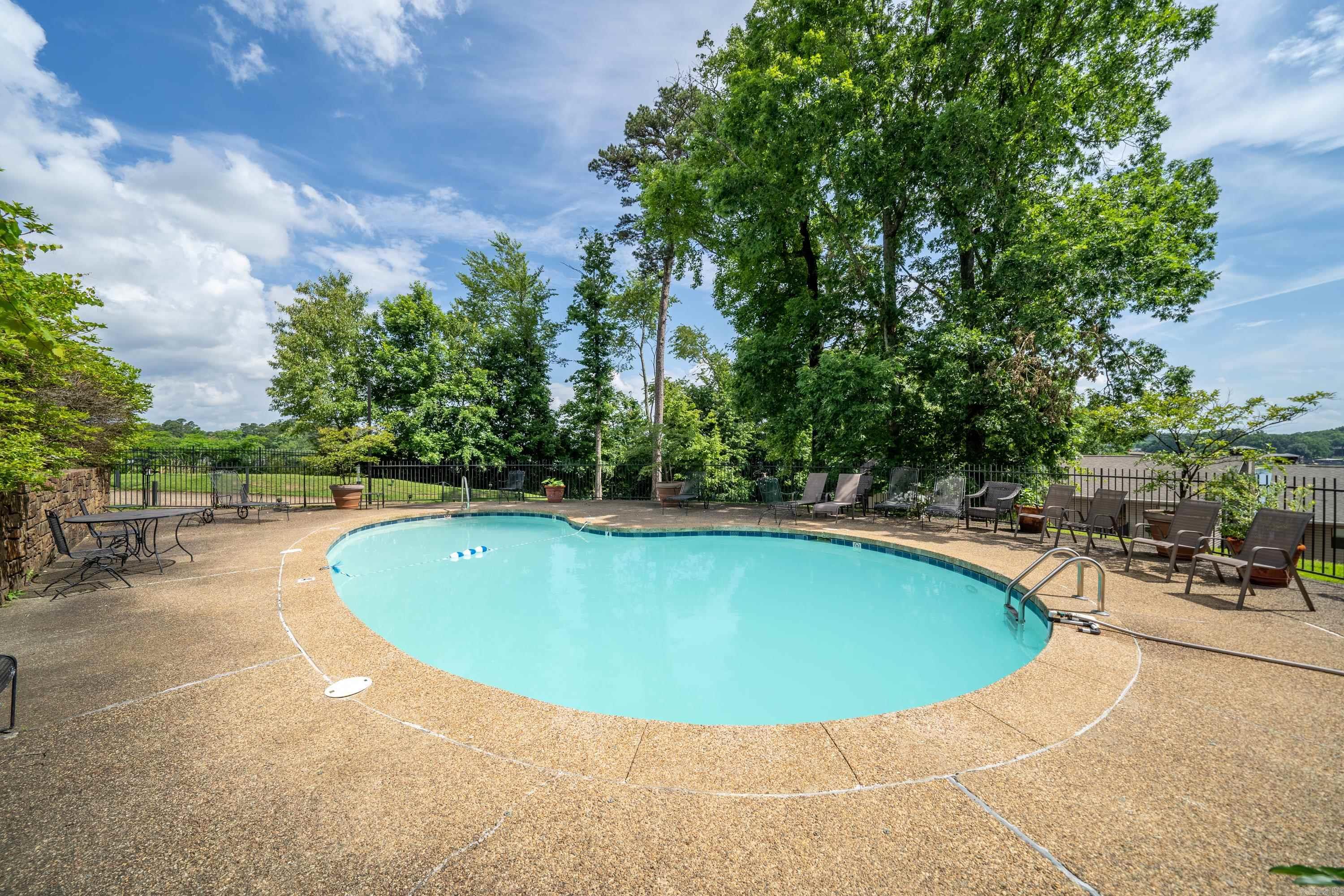 CHESSWOOD HPR - Residential