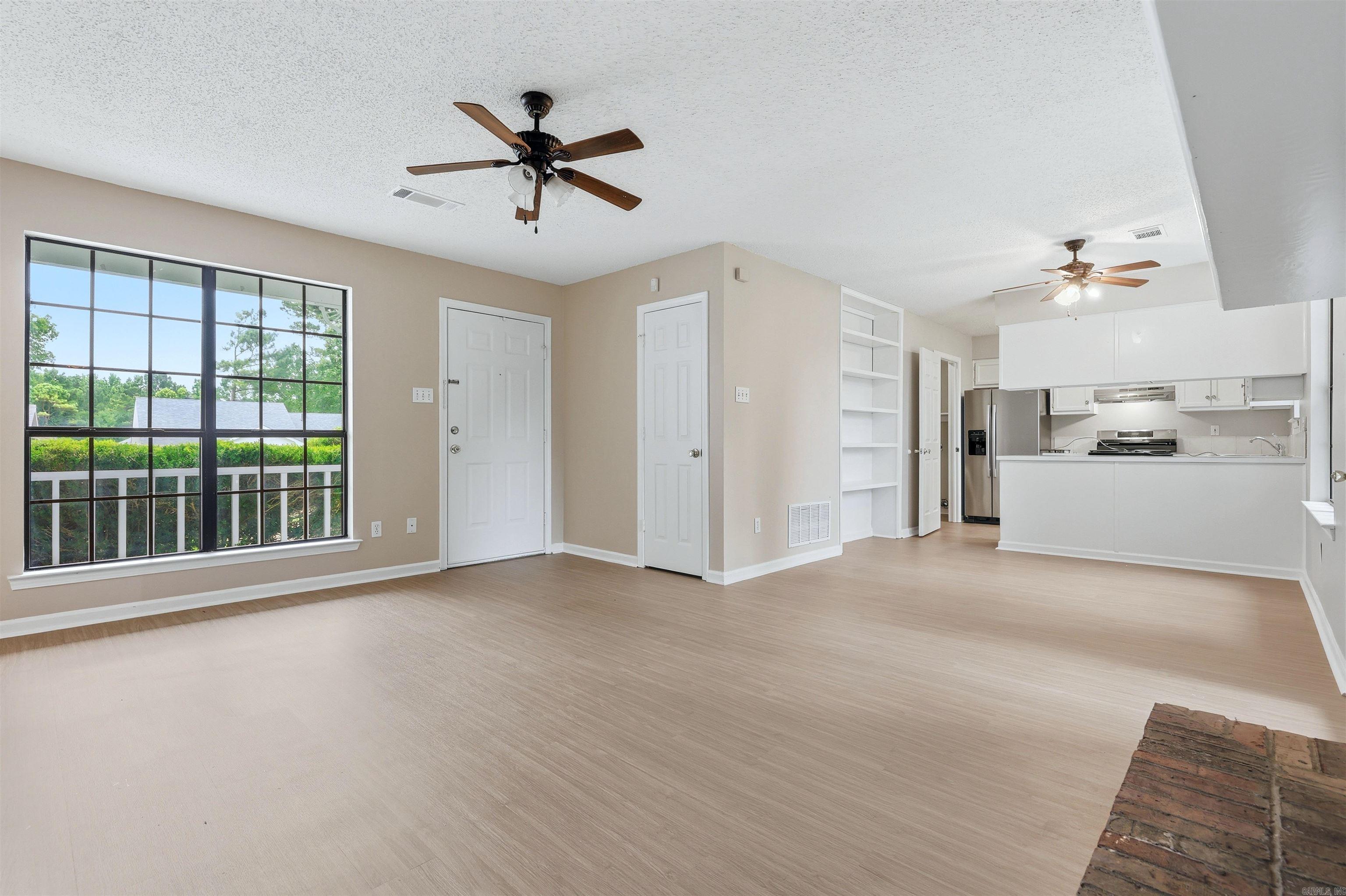 OTTER CREEK COMMUNITY - Residential