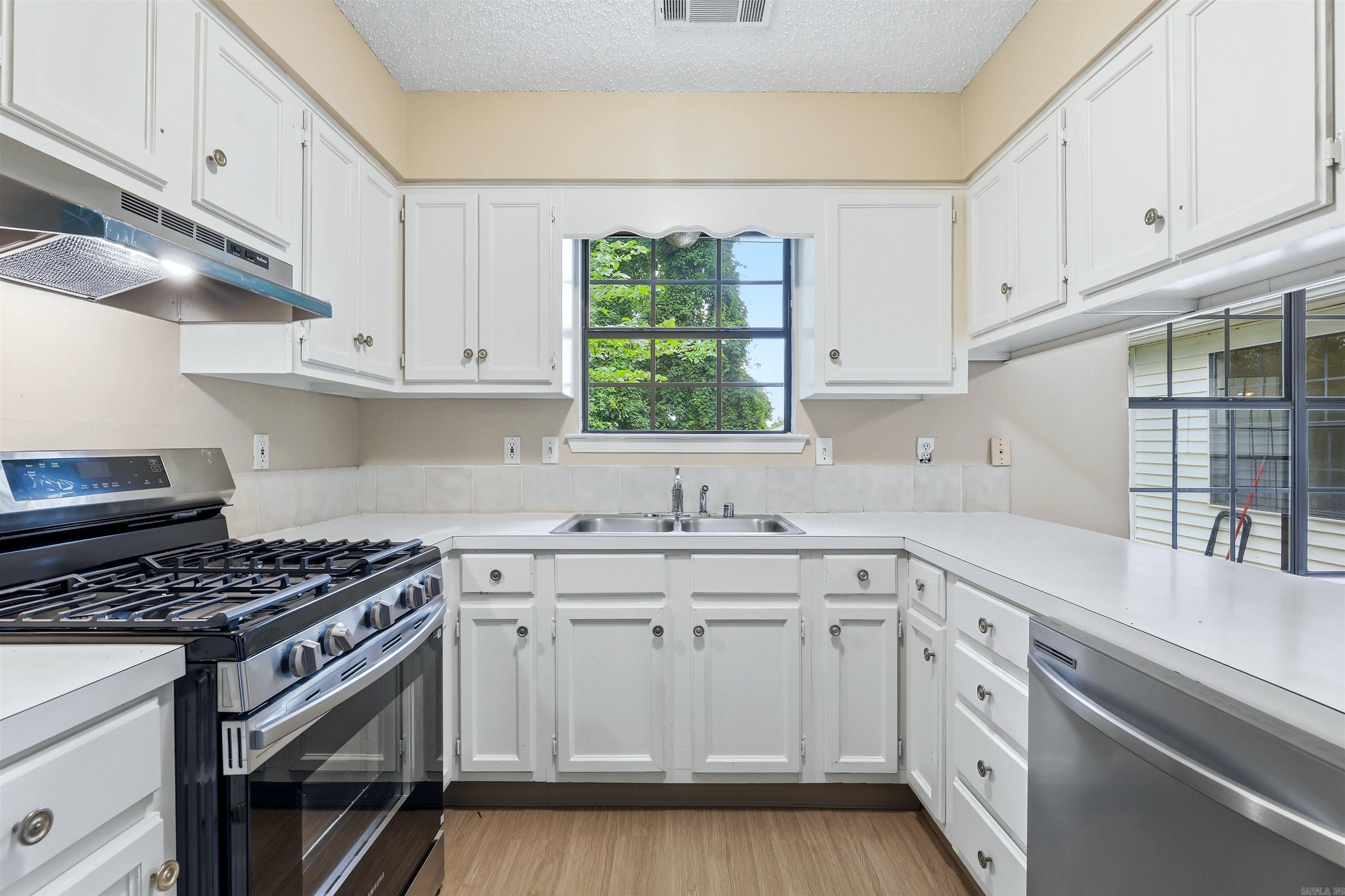 OTTER CREEK COMMUNITY - Residential