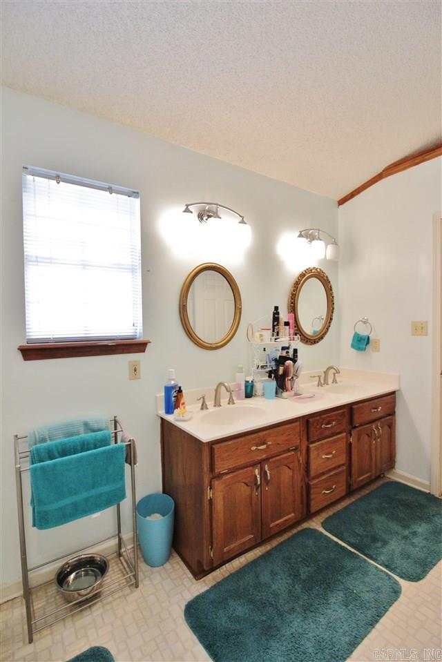 RAINTREE ACRES - Residential