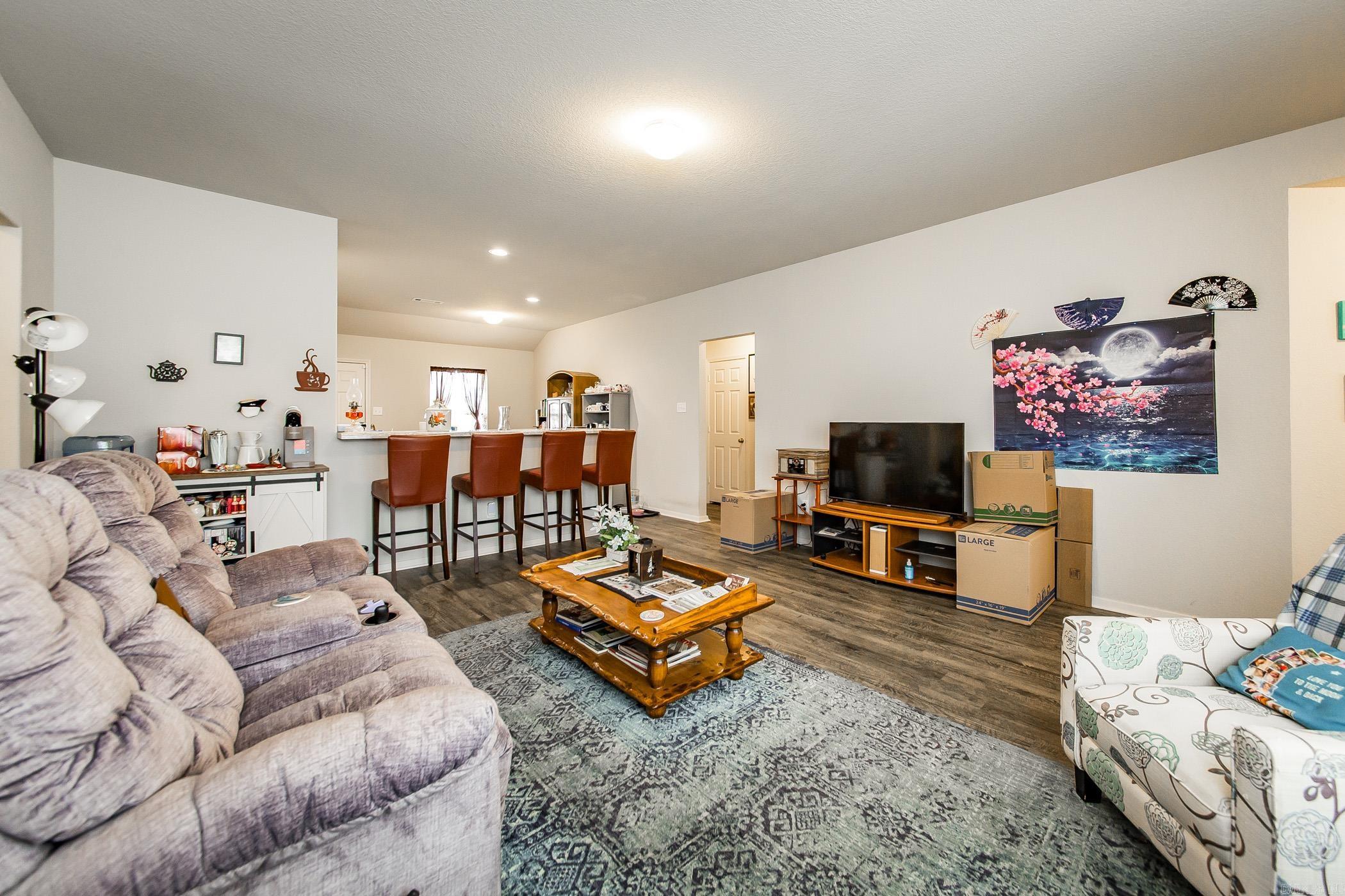 OAKLAND GROVE ESTATES - Residential
