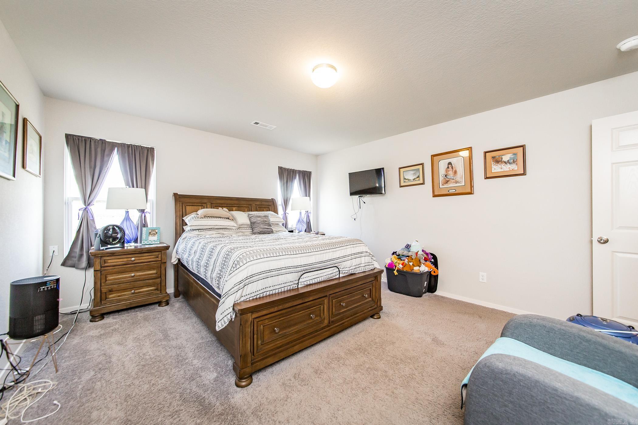 OAKLAND GROVE ESTATES - Residential