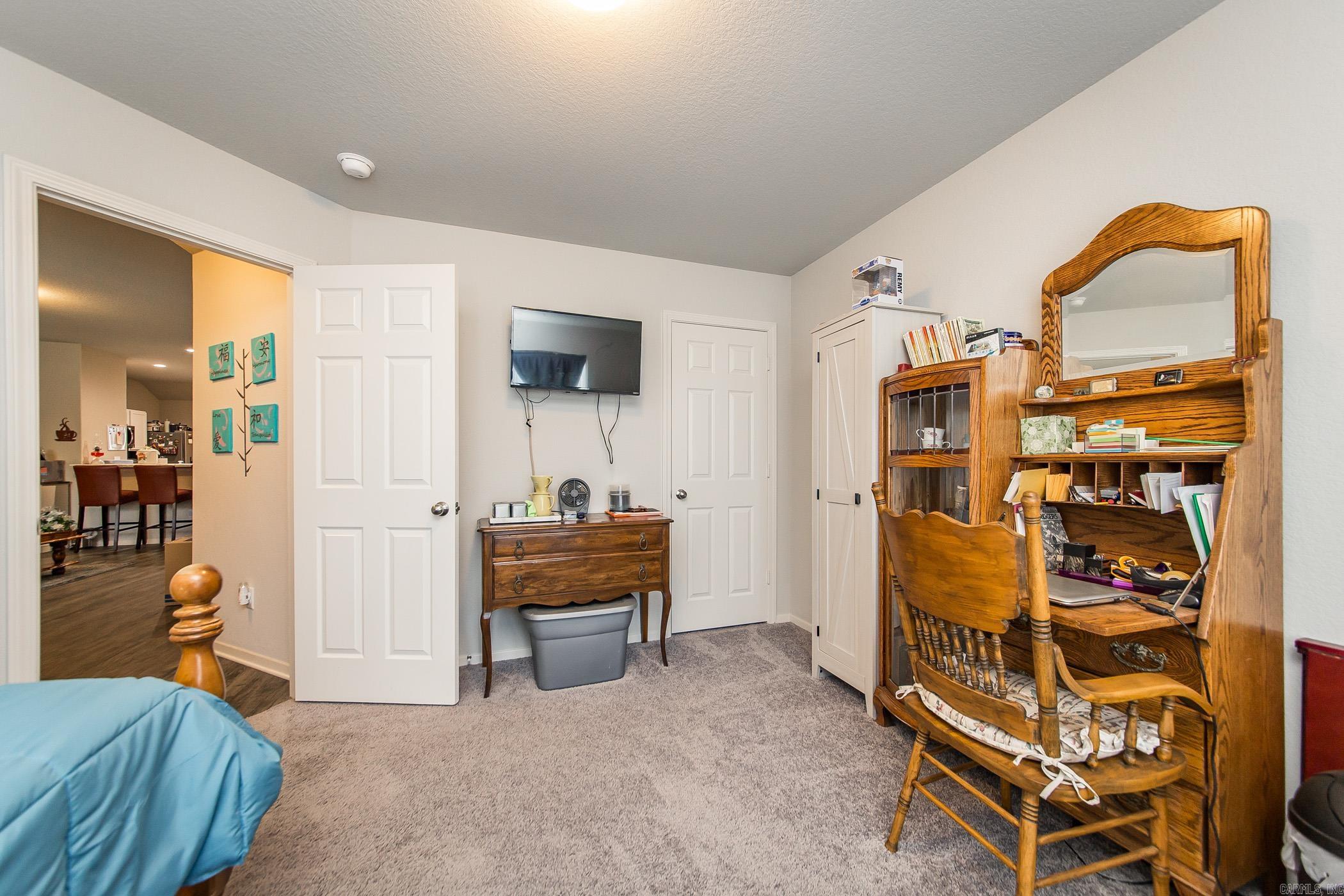 OAKLAND GROVE ESTATES - Residential