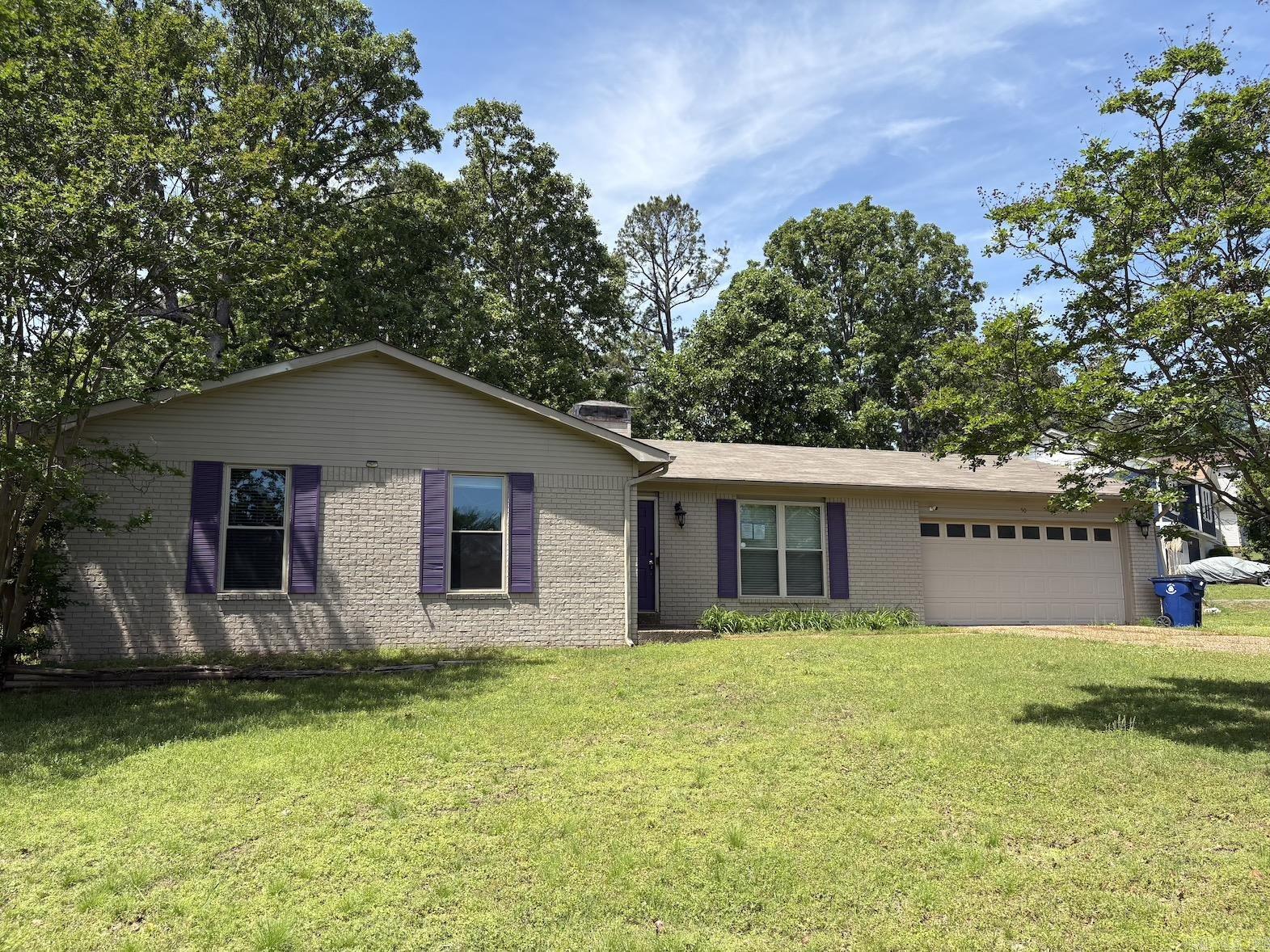 Don't miss out on this cozy 3br/2ba home on a corner lot convenient to all that Maumelle has to offer. HUD Case# 031-569512. HUD Homes are sold As-Is with no representations, warranties or disclosures. Ask your agent for details and submit offers on www.HUDHomeStore.gov. IN - Insured. SEE AGENT REMARKS for additional information and check HUDHomeStore.com for property availability. Managed by www.ateamrealtyinc.com.